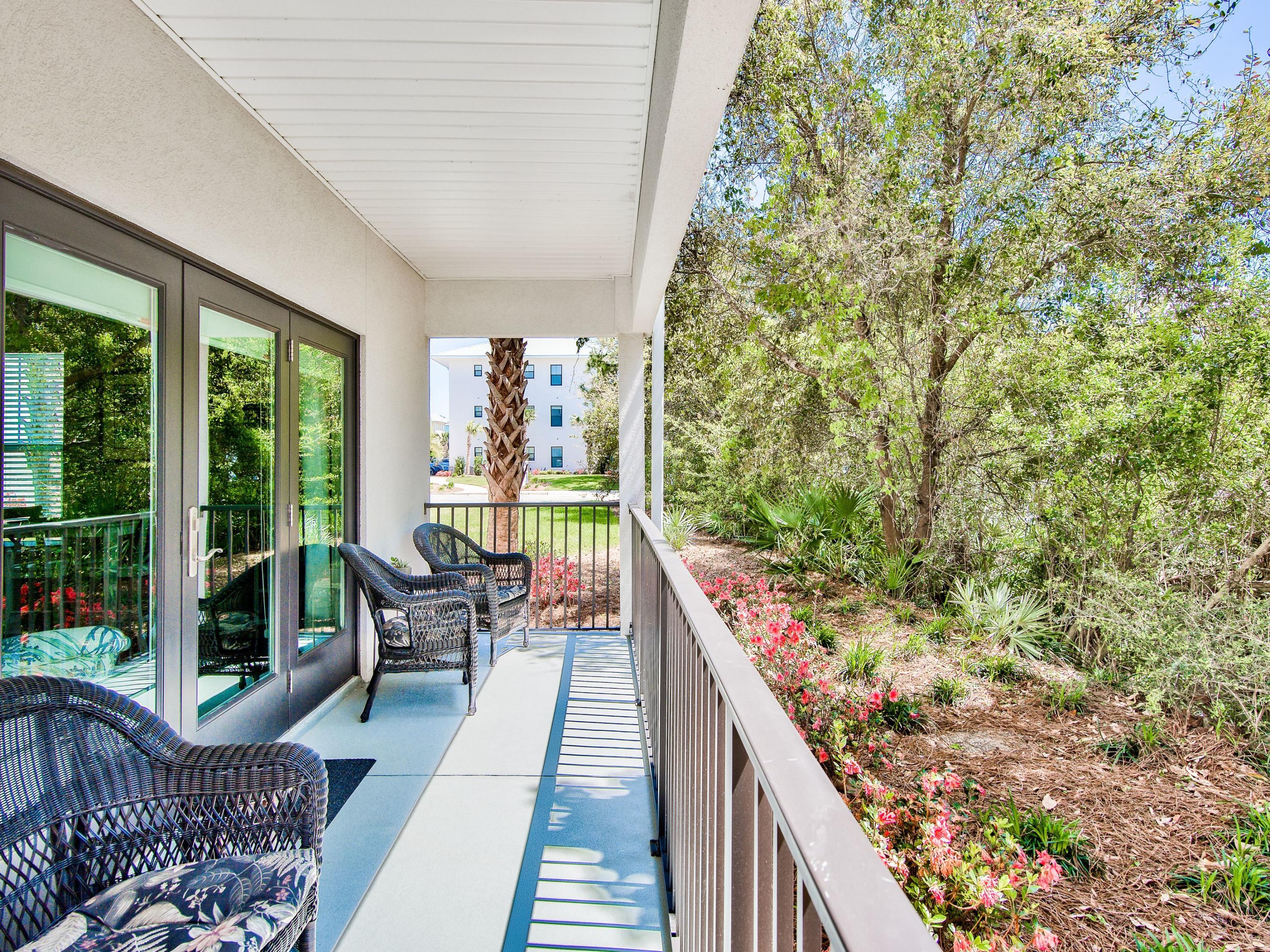 Hidden Lake condominiums - Residential