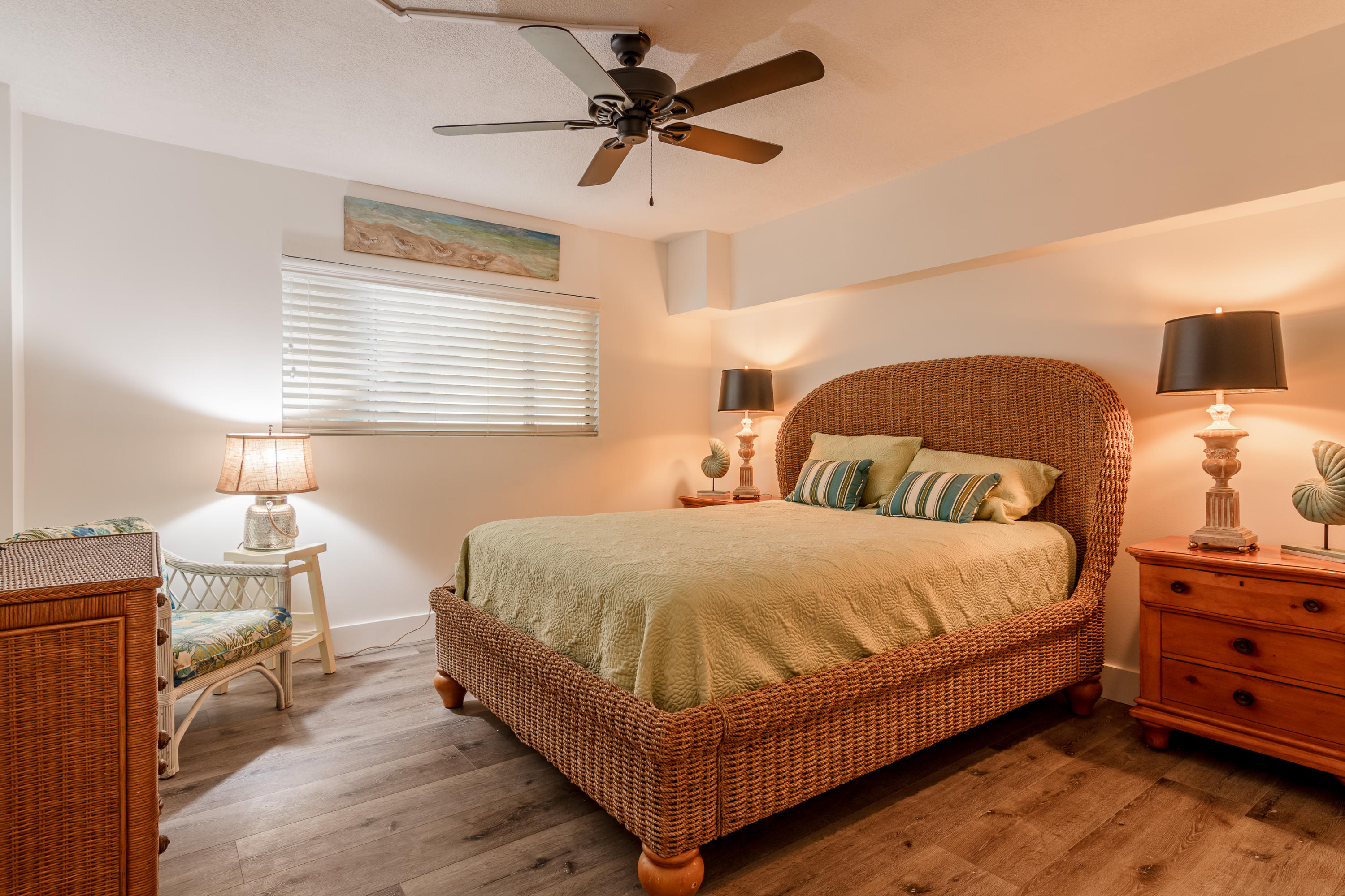 REGENCY TOWERS - Residential