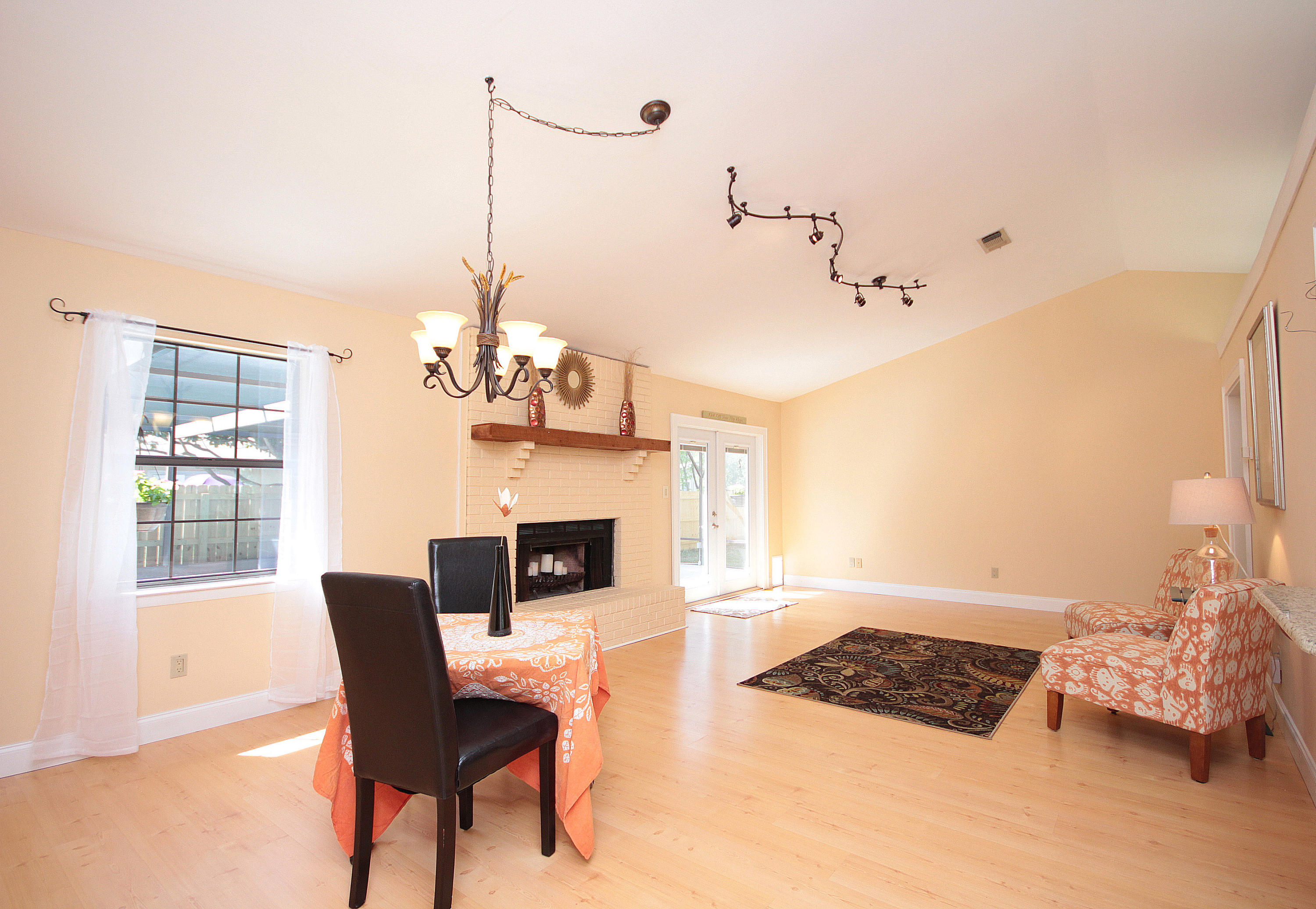 EASTWOOD 9TH ADDN - Residential