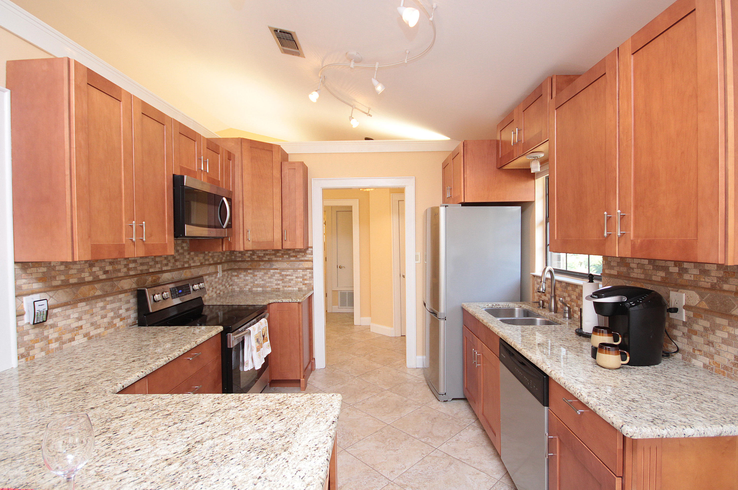 EASTWOOD 9TH ADDN - Residential