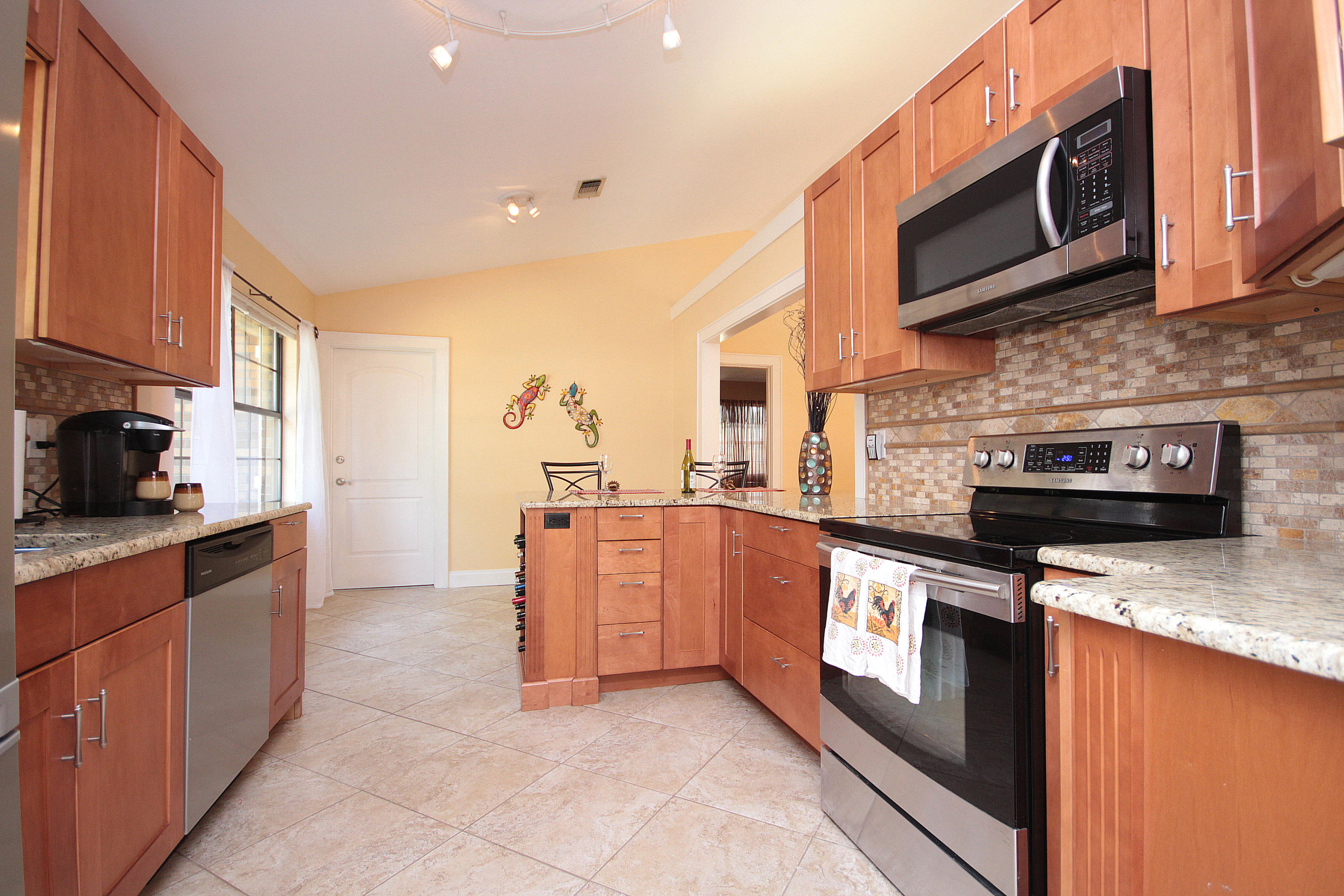 EASTWOOD 9TH ADDN - Residential