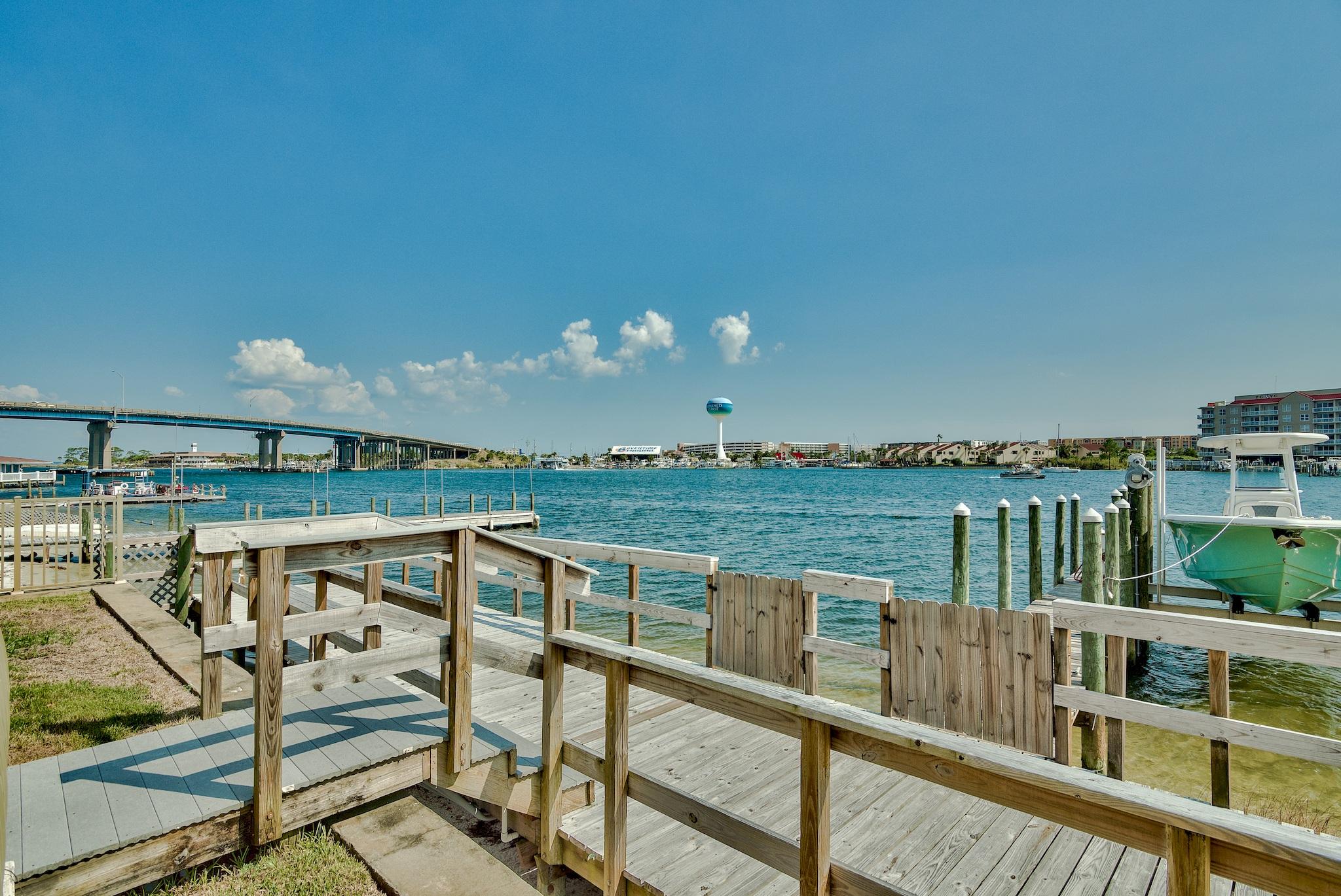 SAILWATCH LANDING - Residential