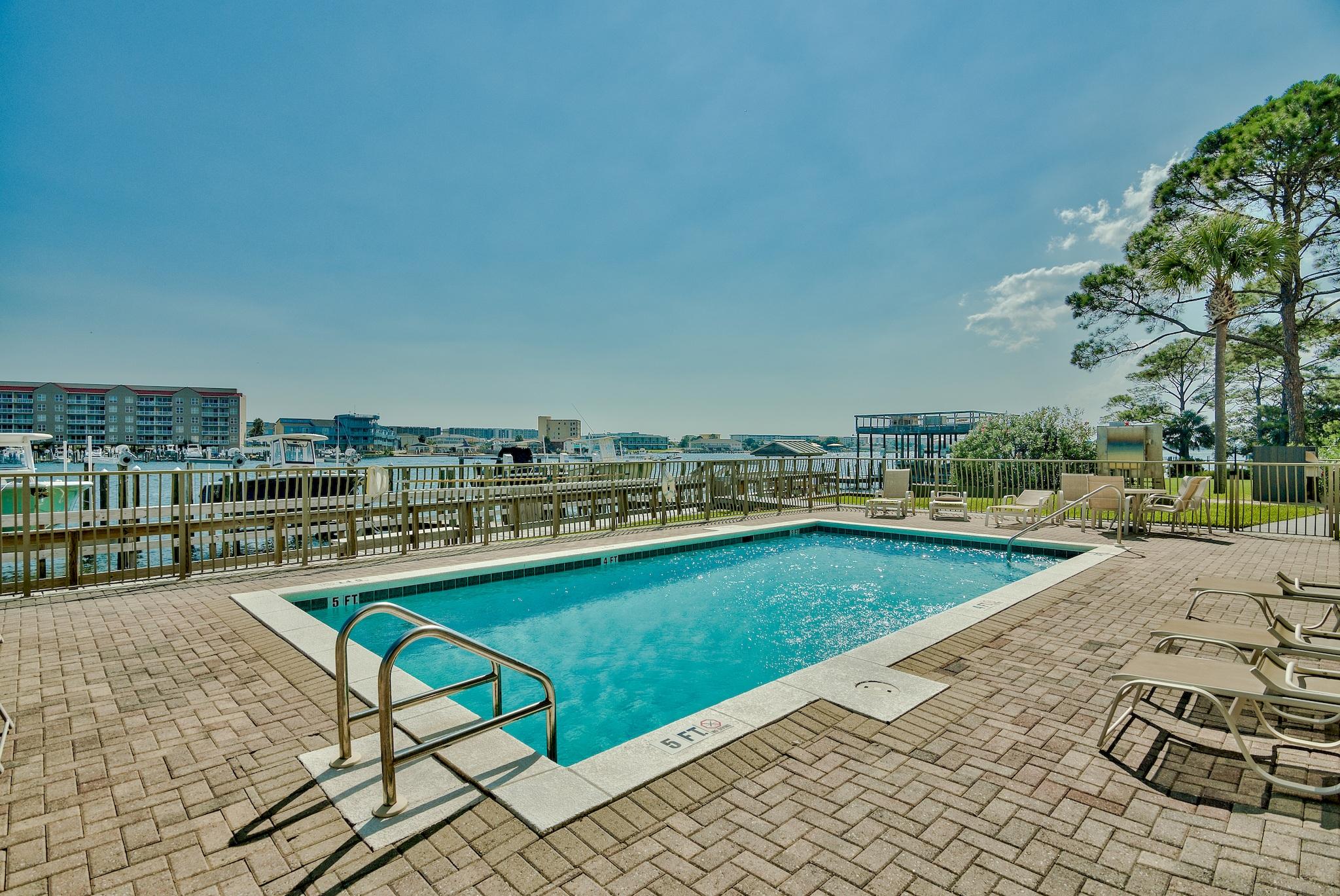 SAILWATCH LANDING - Residential