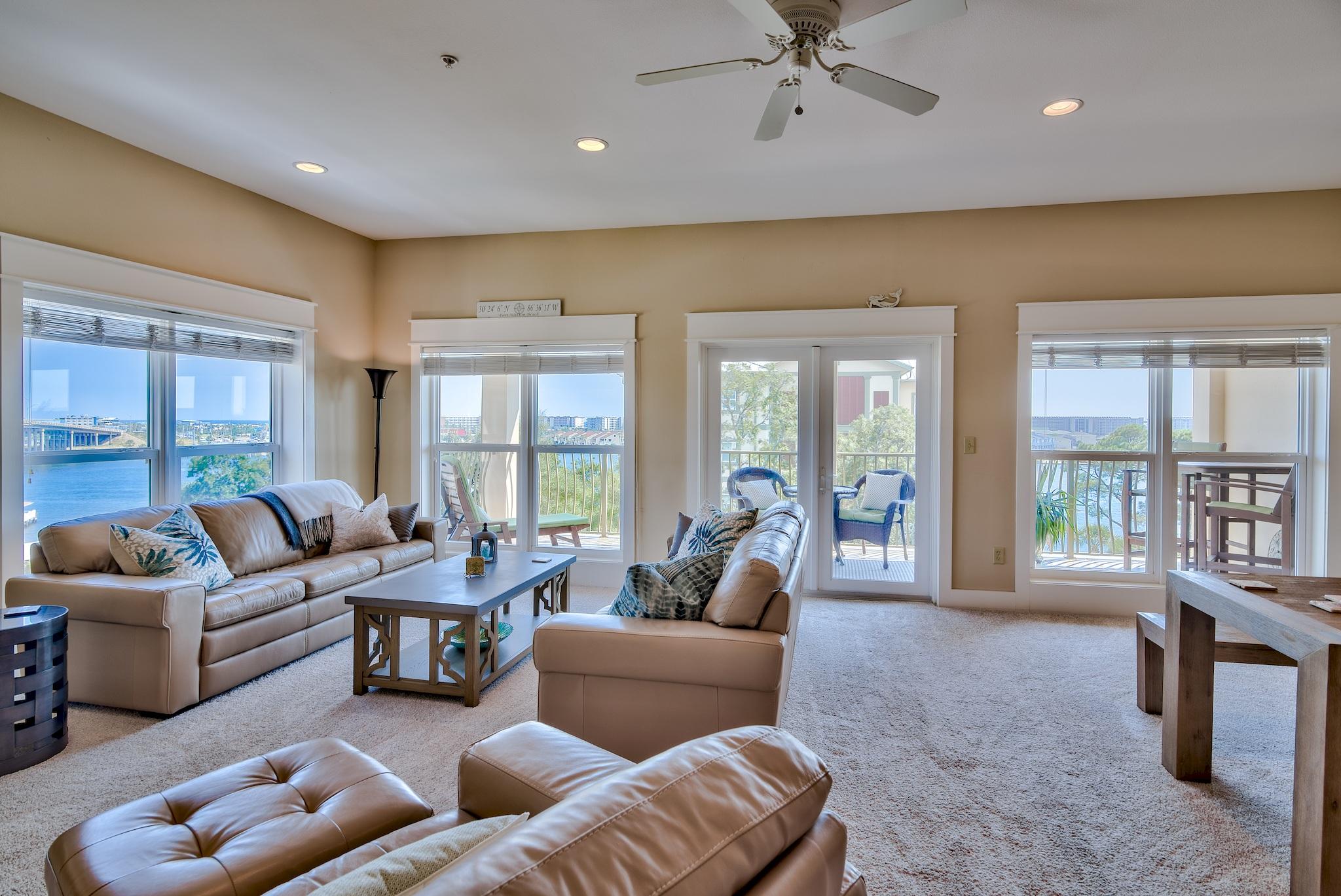 SAILWATCH LANDING - Residential