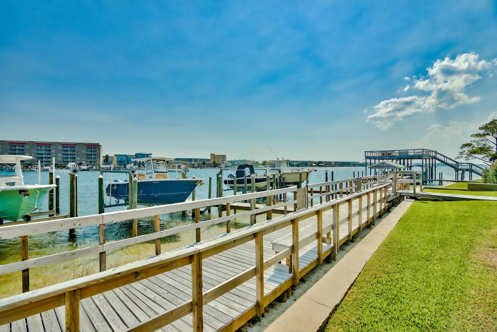 SAILWATCH LANDING - Residential