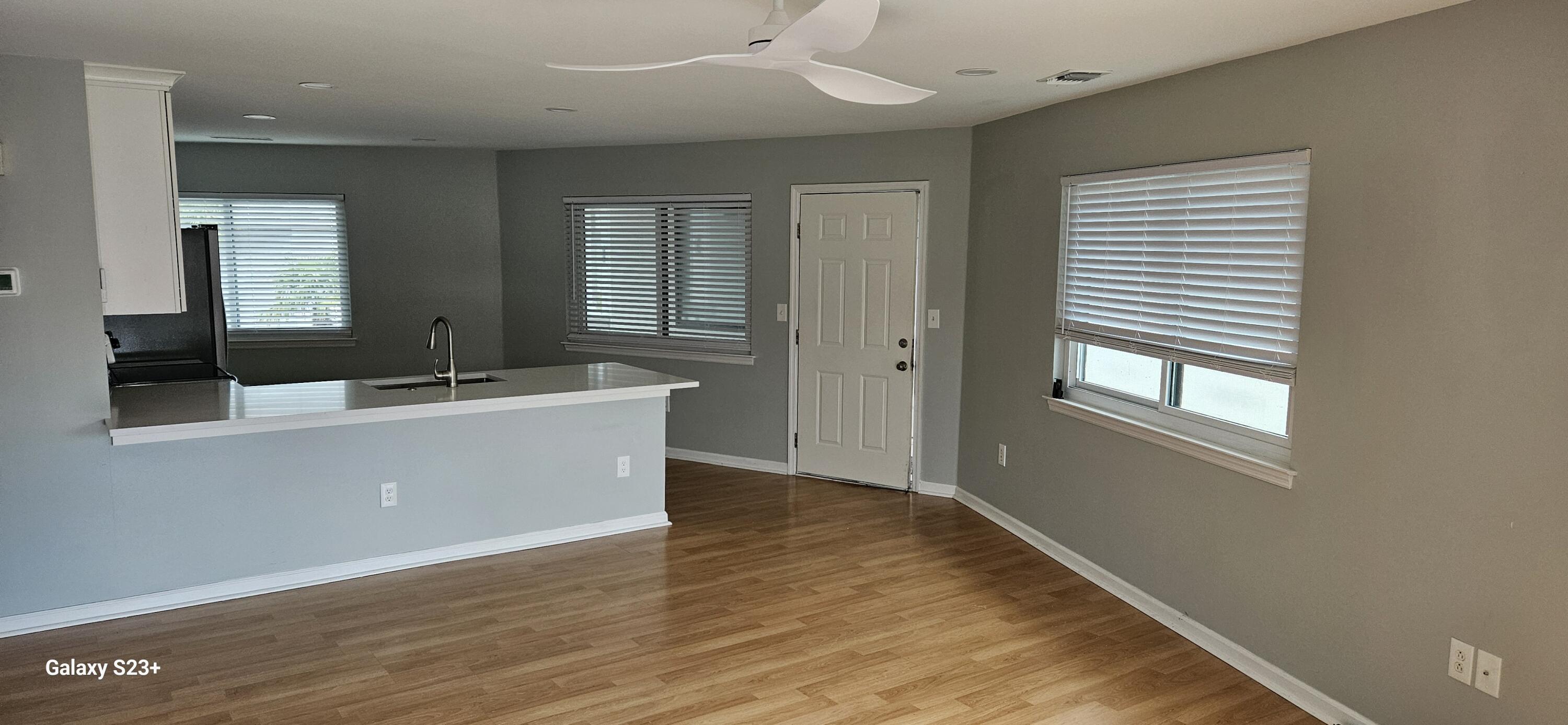 CRYSTAL VILLAGE 2 CONDO PH 1 - Residential