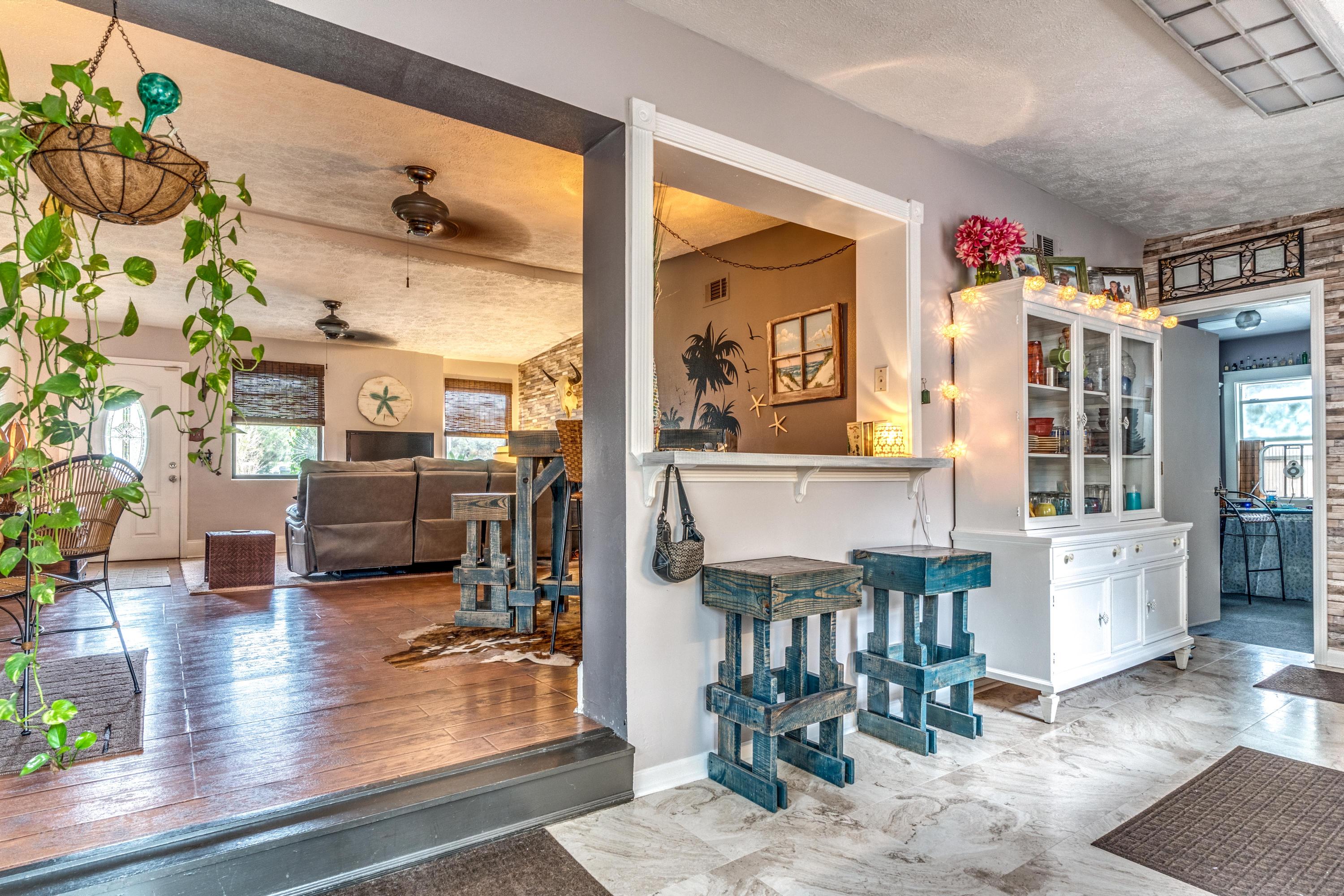 GARNIERS BEACH 2ND - Residential