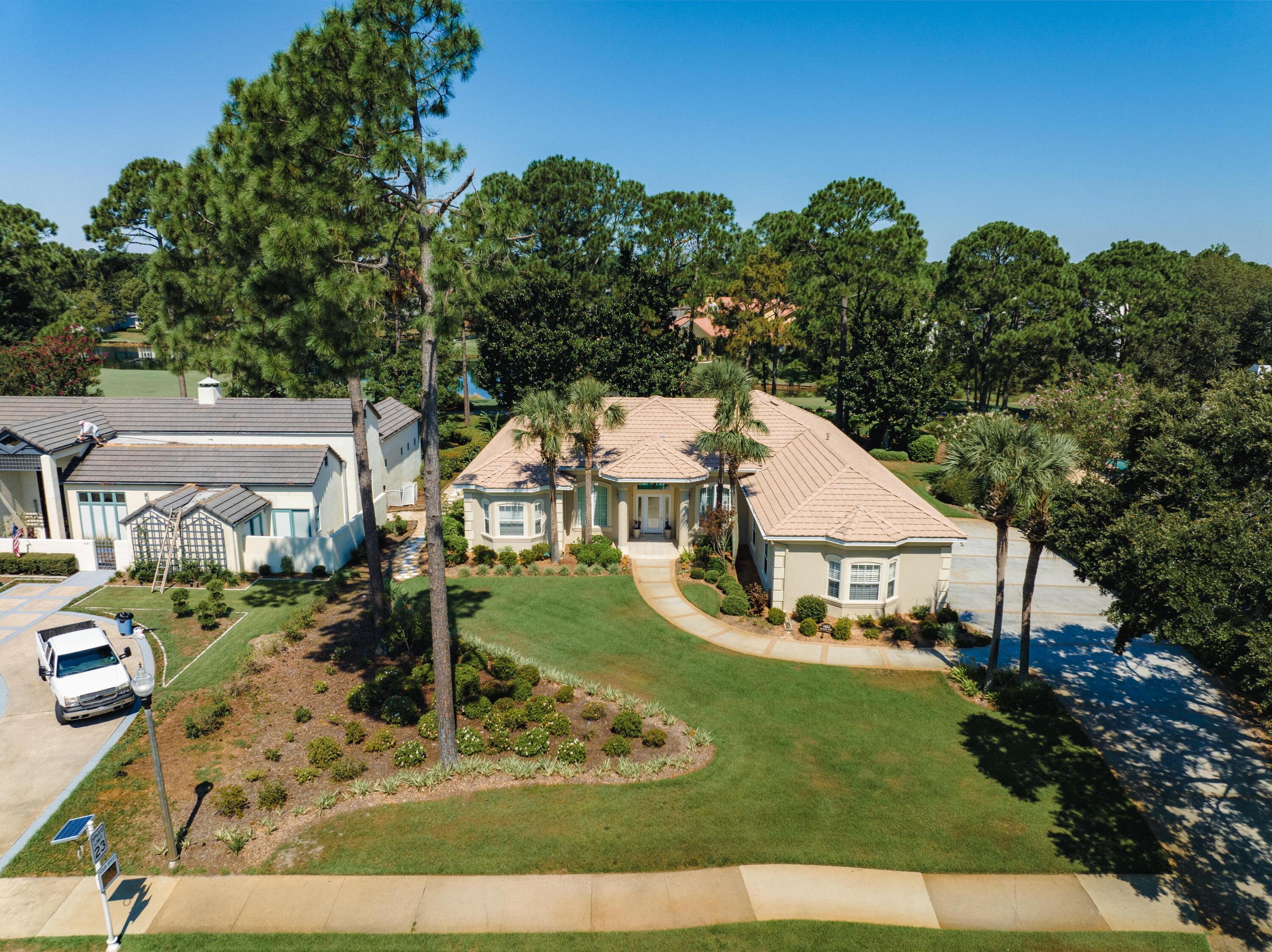 BAYTOWNE AVE EAST - Residential