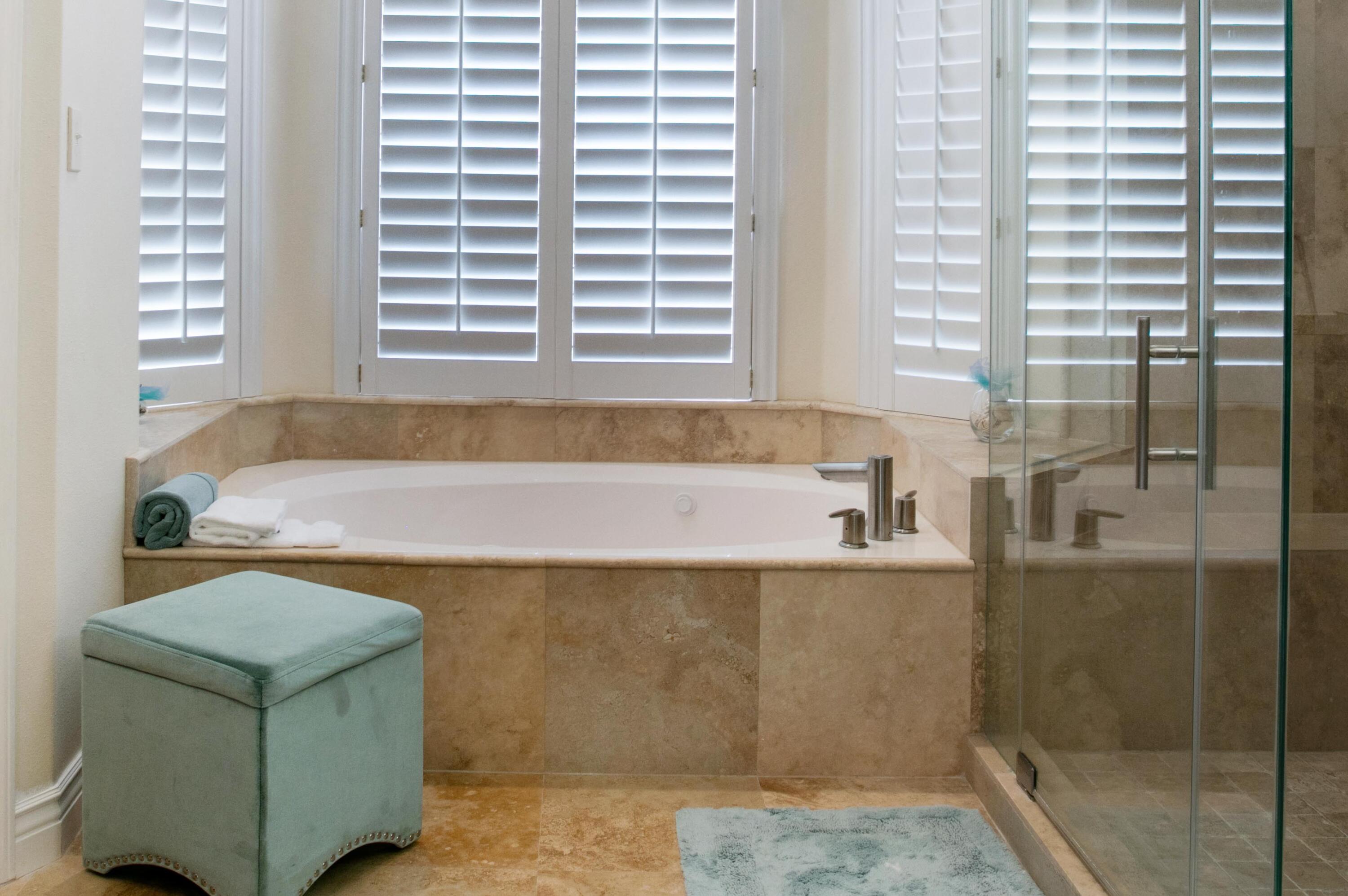 BAYTOWNE AVE EAST - Residential