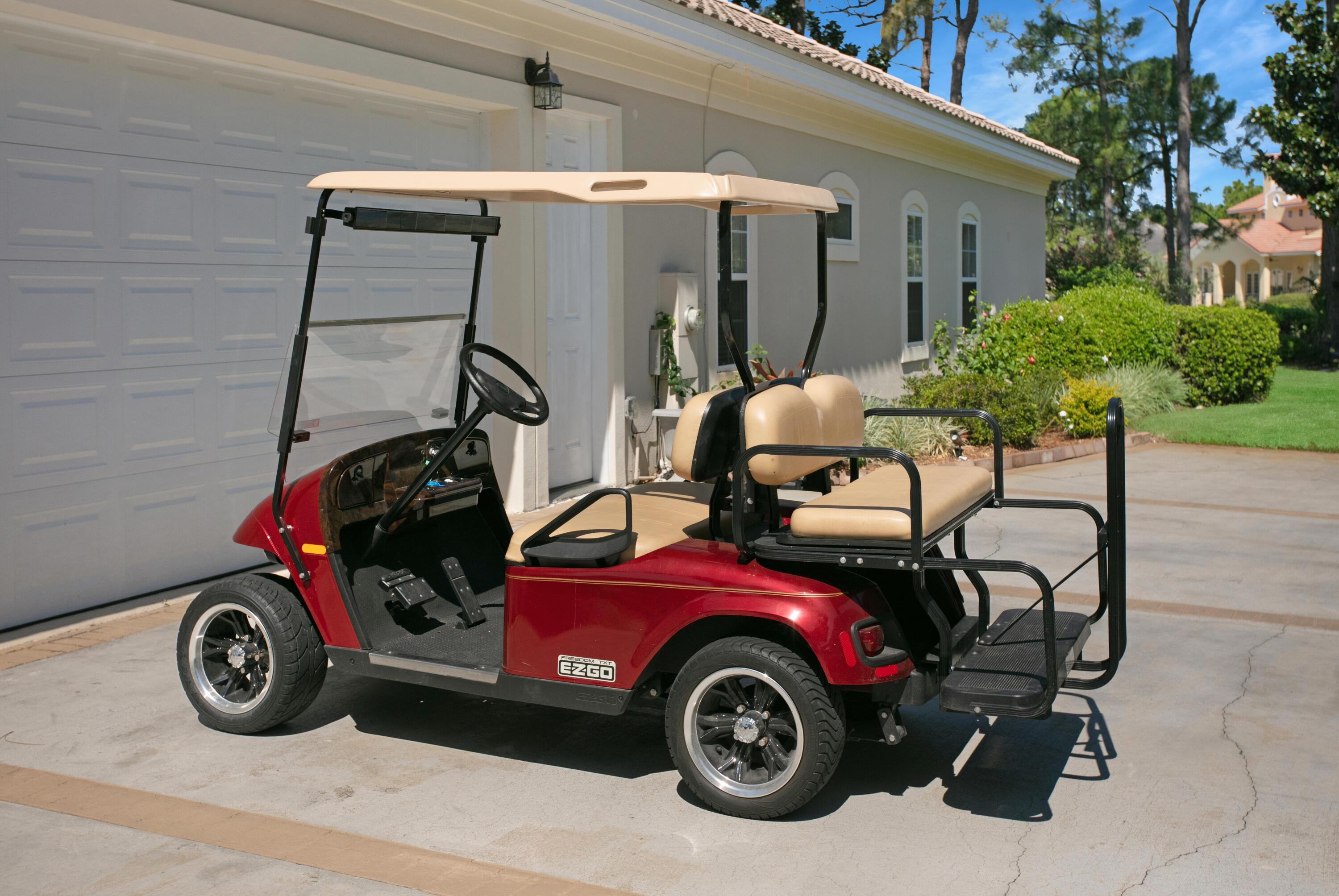 BAYTOWNE AVE EAST - Residential