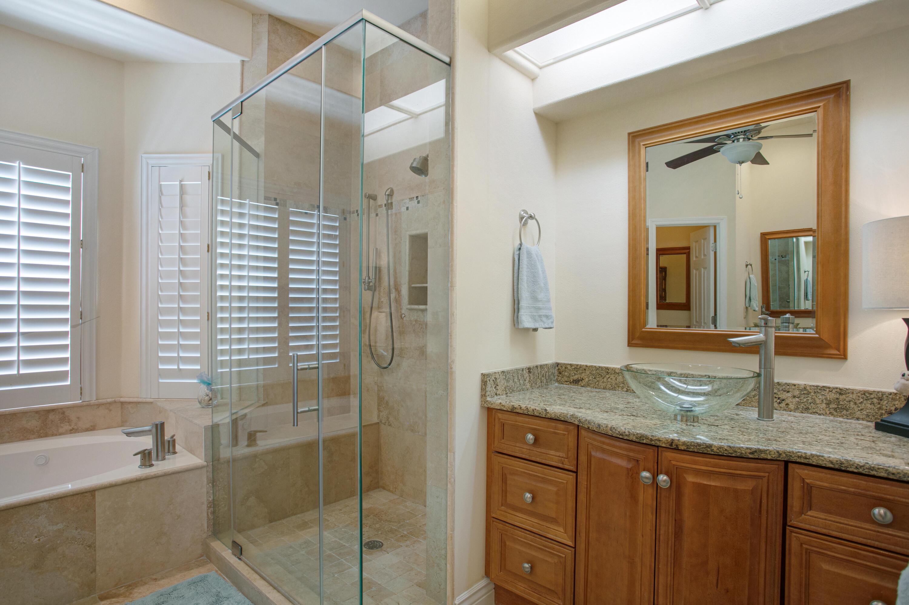 BAYTOWNE AVE EAST - Residential