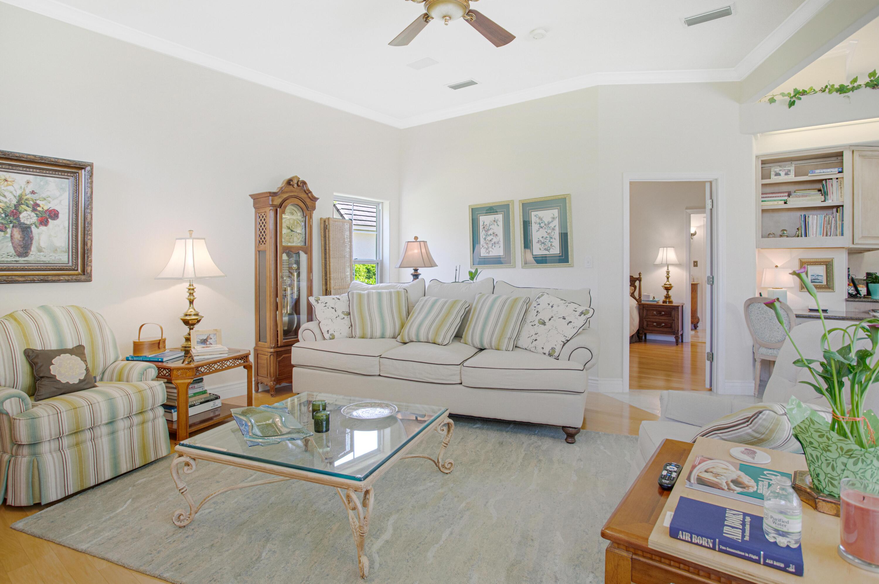 BAYTOWNE AVE EAST - Residential