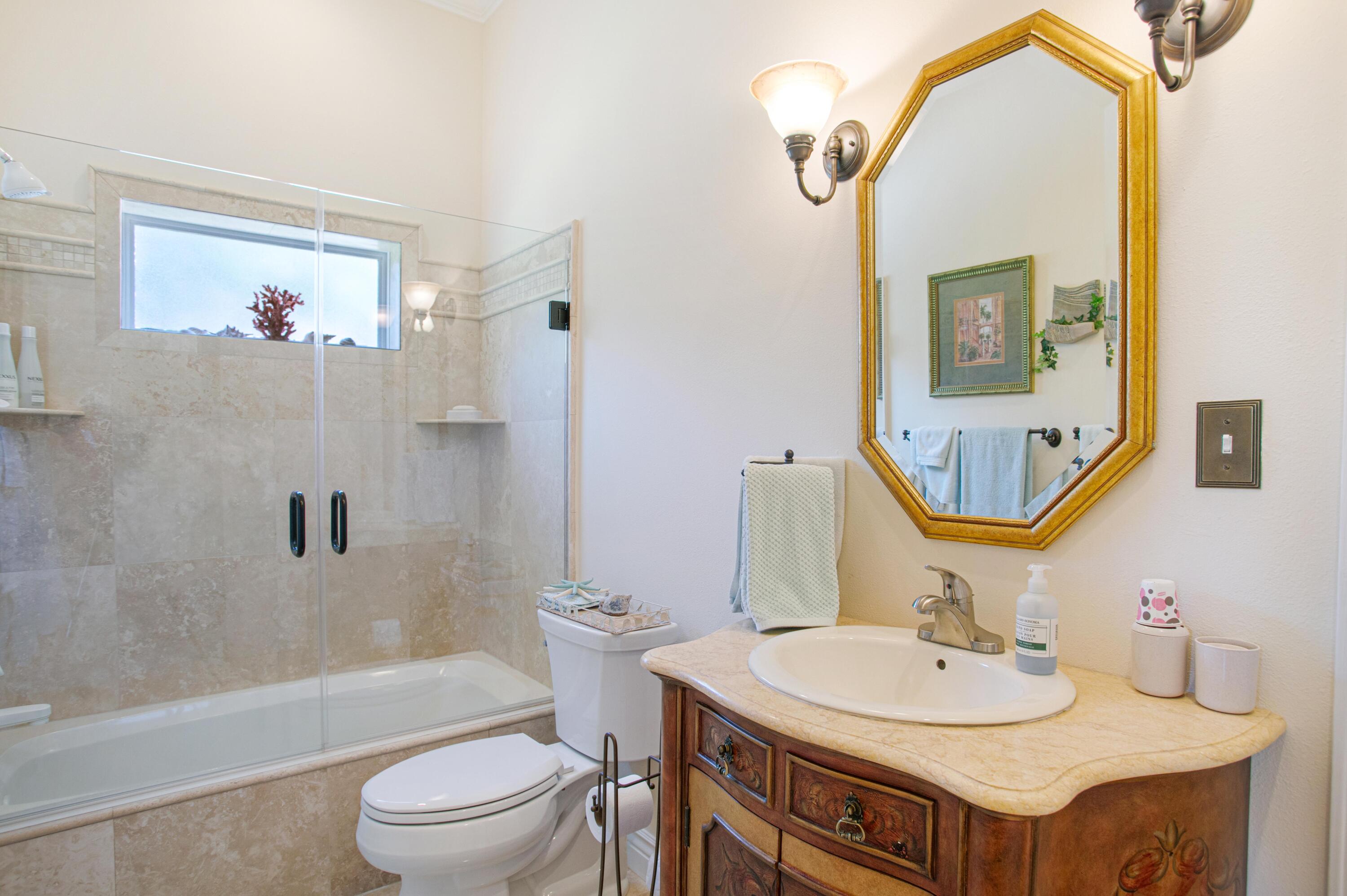 BAYTOWNE AVE EAST - Residential