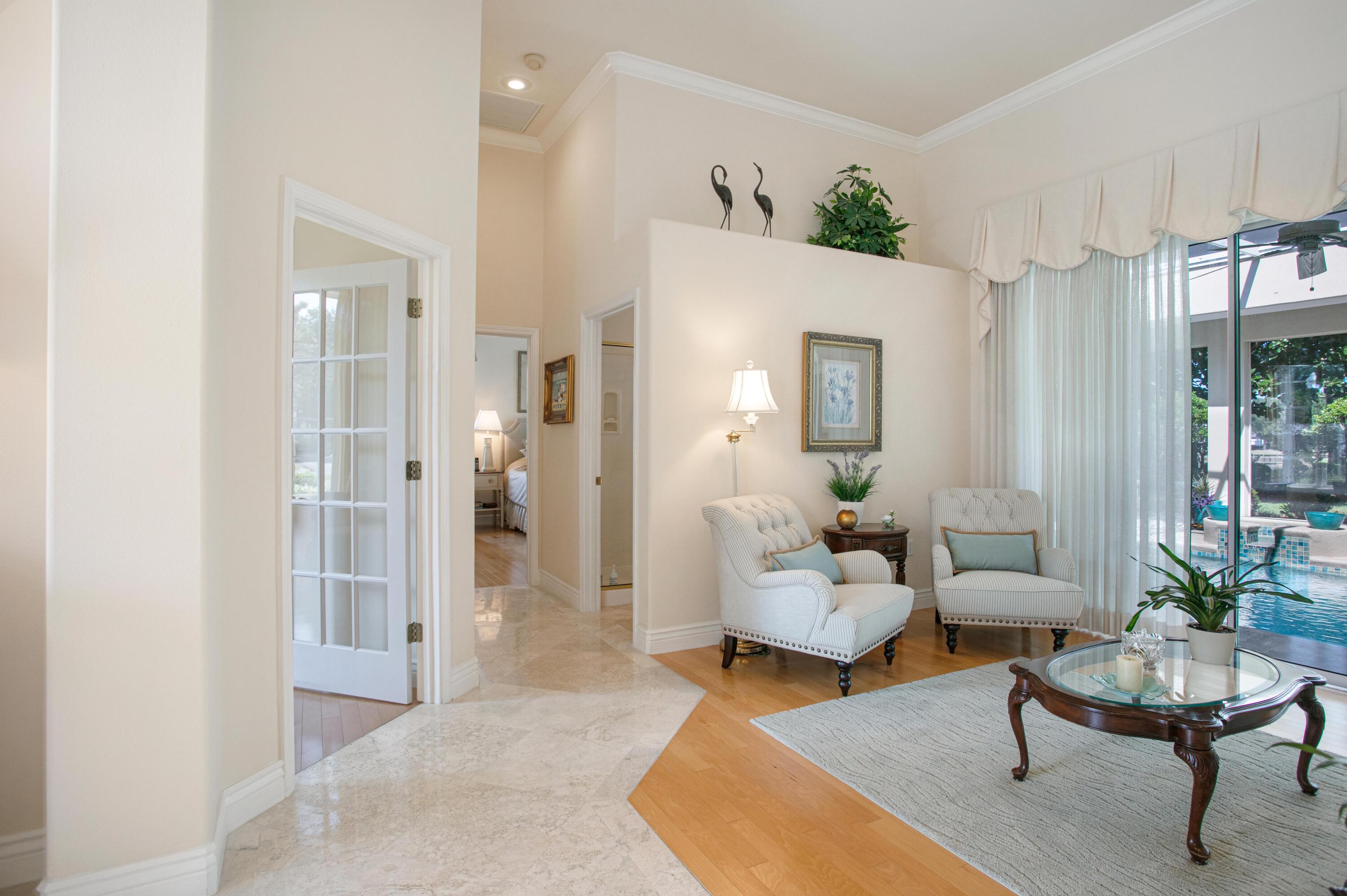 BAYTOWNE AVE EAST - Residential