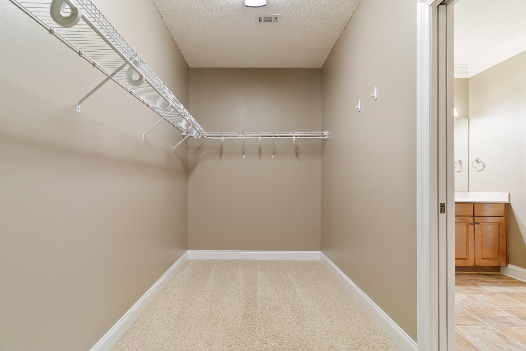 CLAIRES VINEYARD - Residential