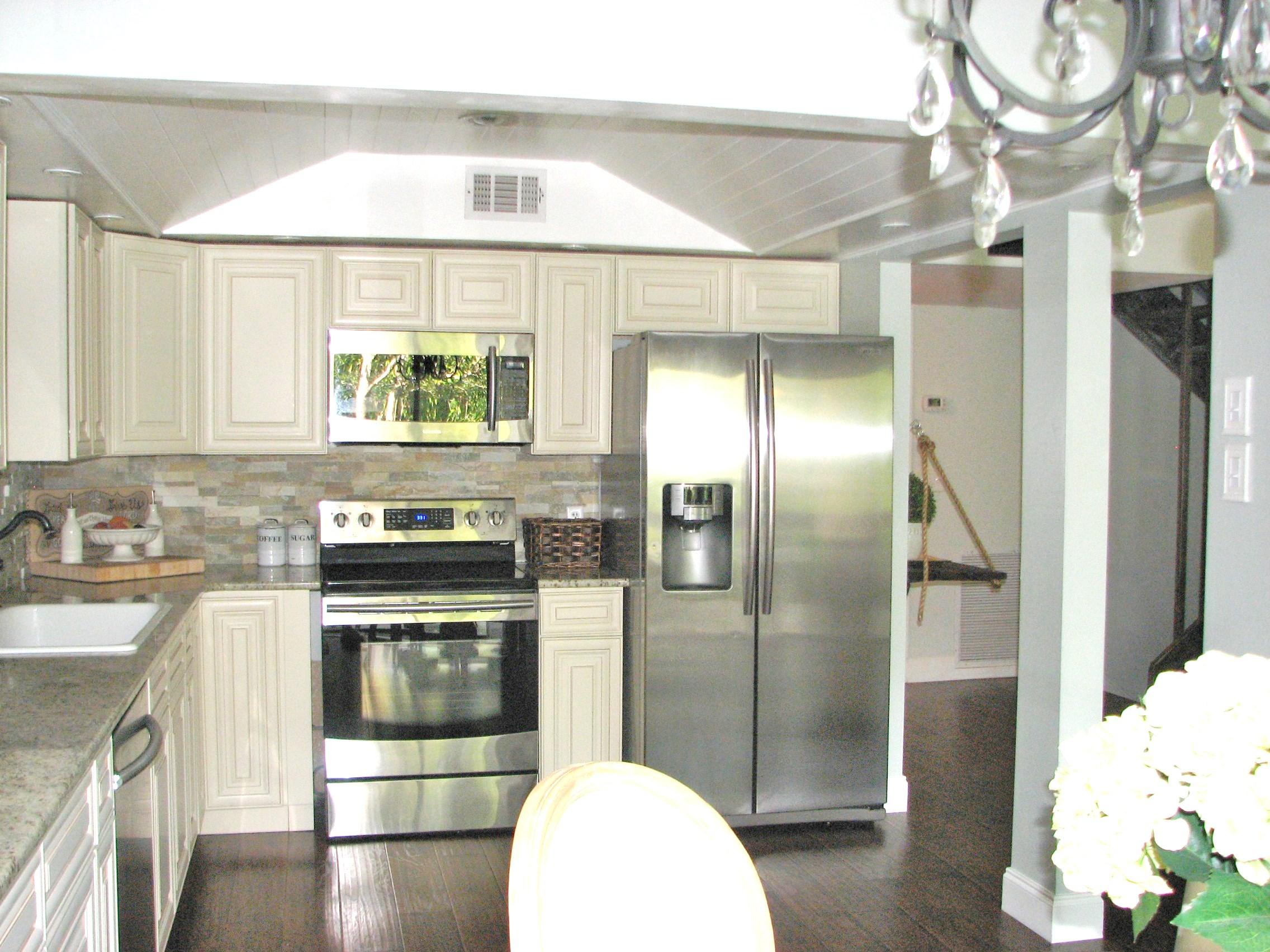 HIDDEN COVE T/H - Residential