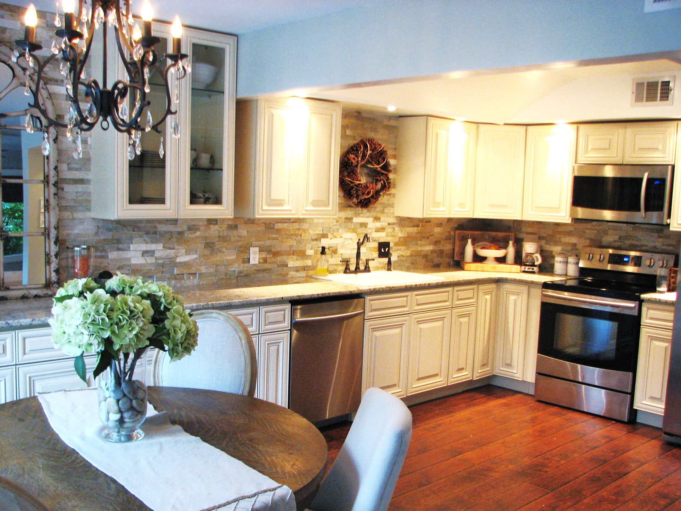 HIDDEN COVE T/H - Residential