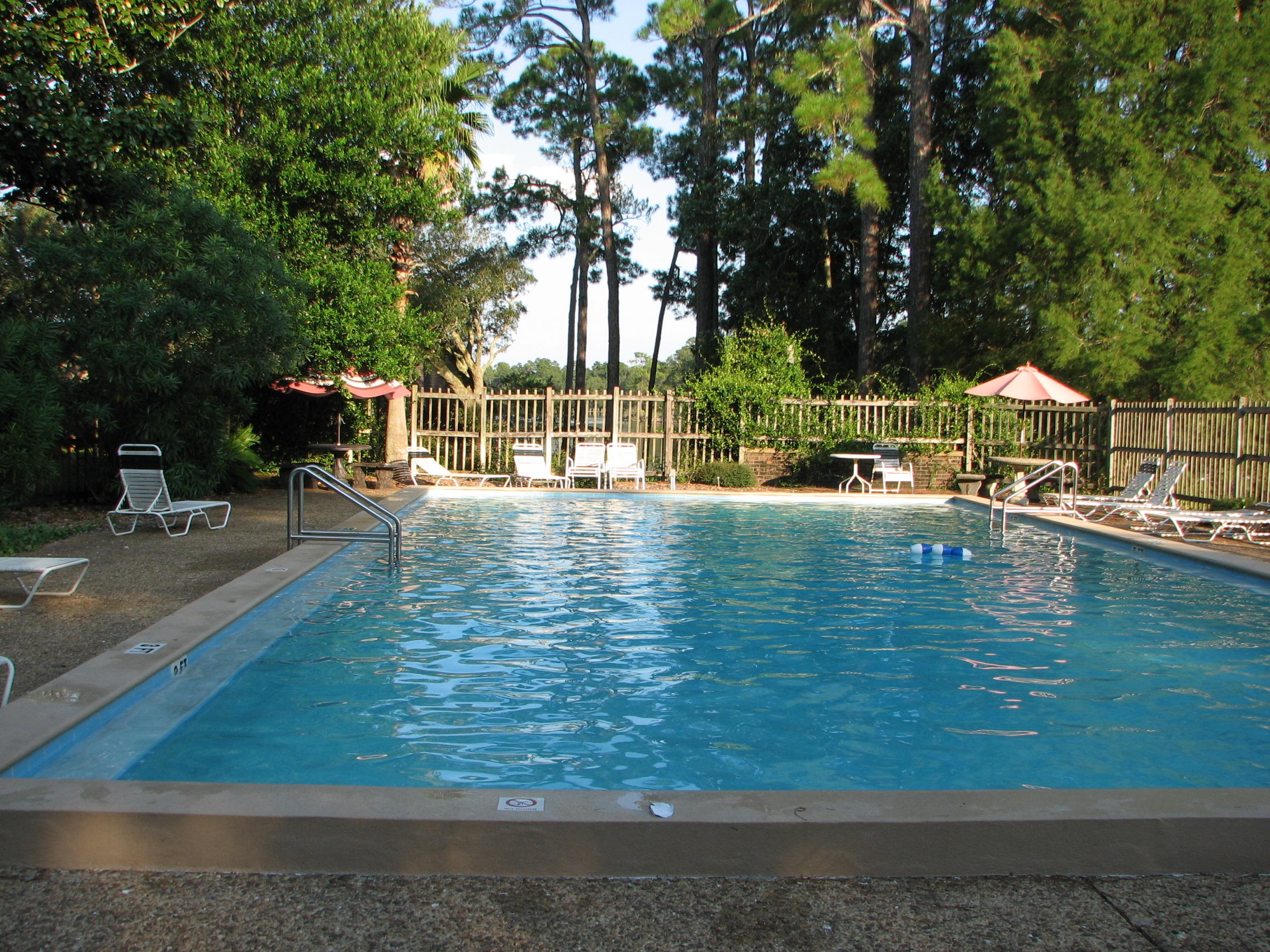 HIDDEN COVE T/H - Residential