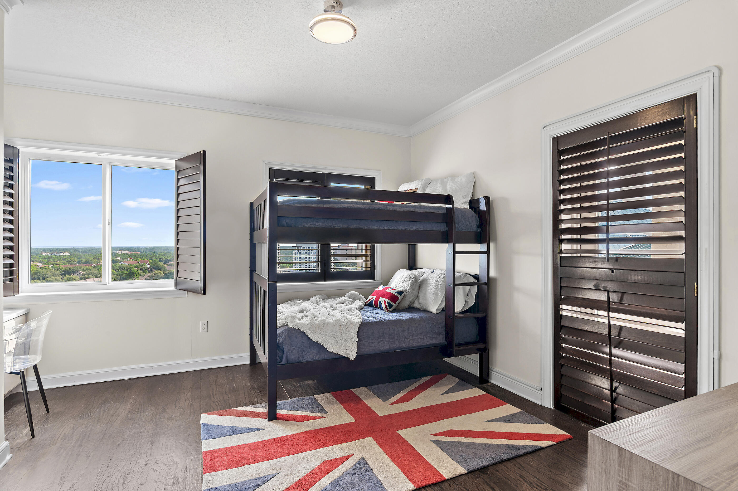 SOUTHWINDS II - Residential