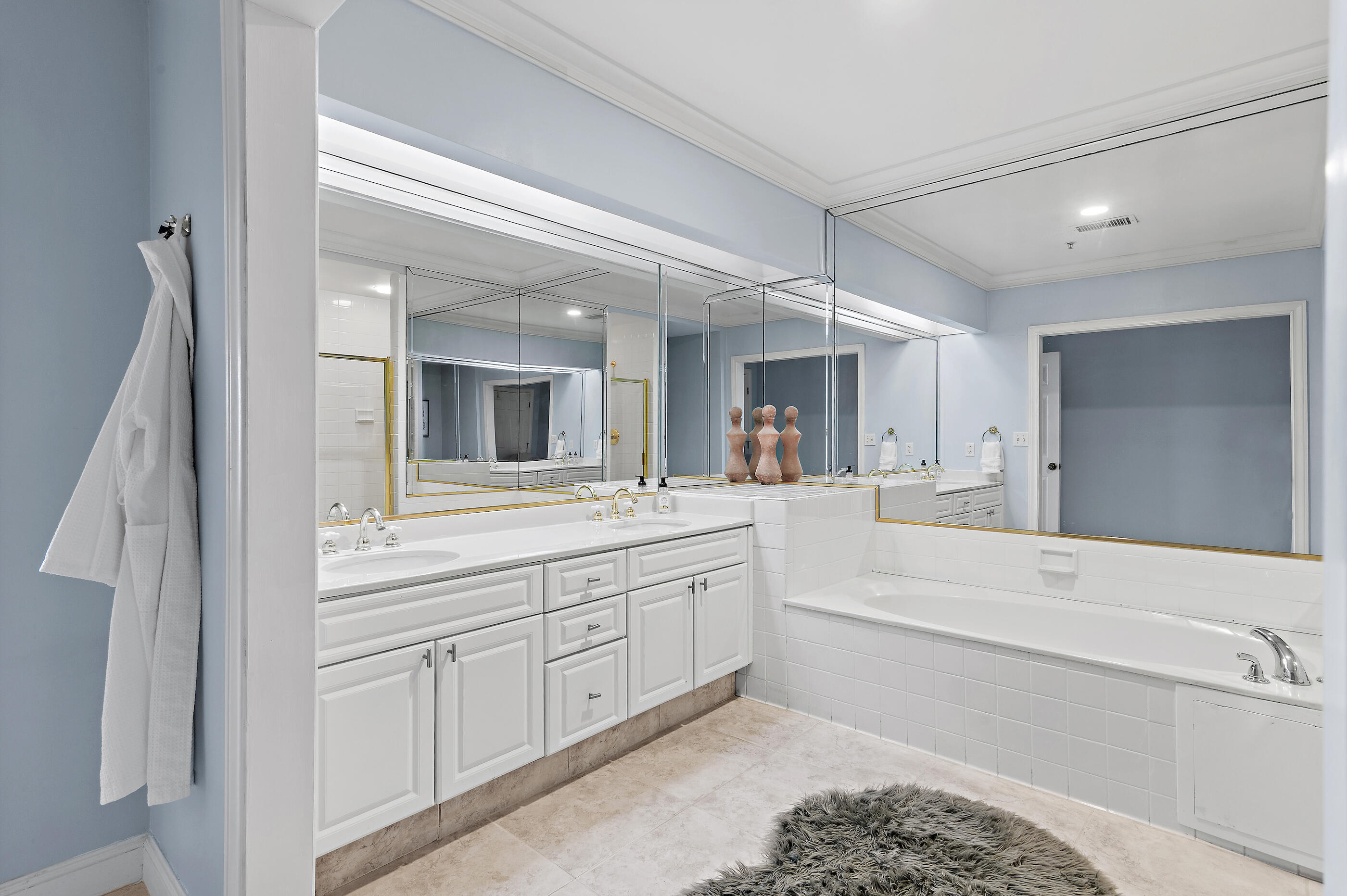 SOUTHWINDS II - Residential