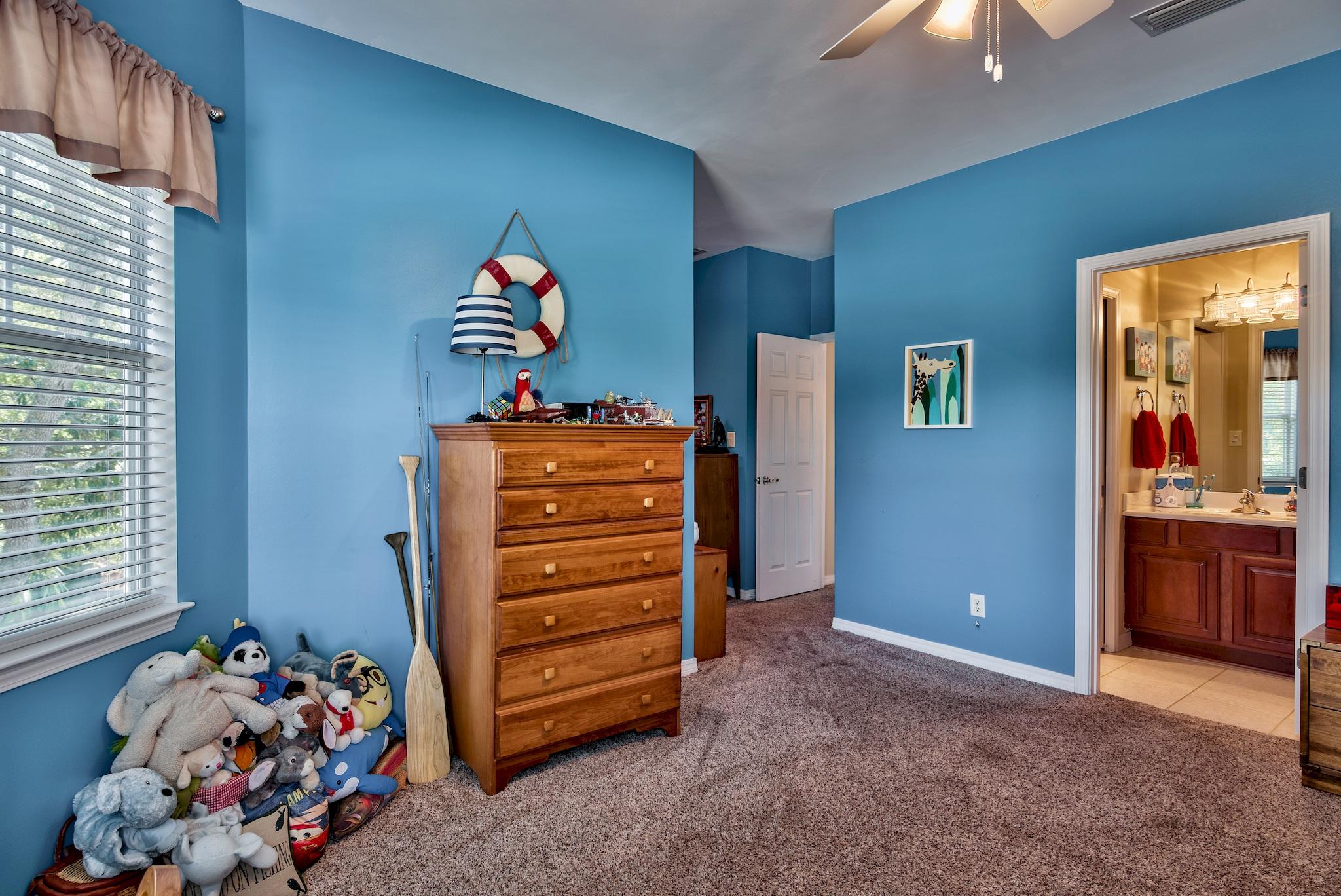 SOVEREIGN ISLE S/D - Residential