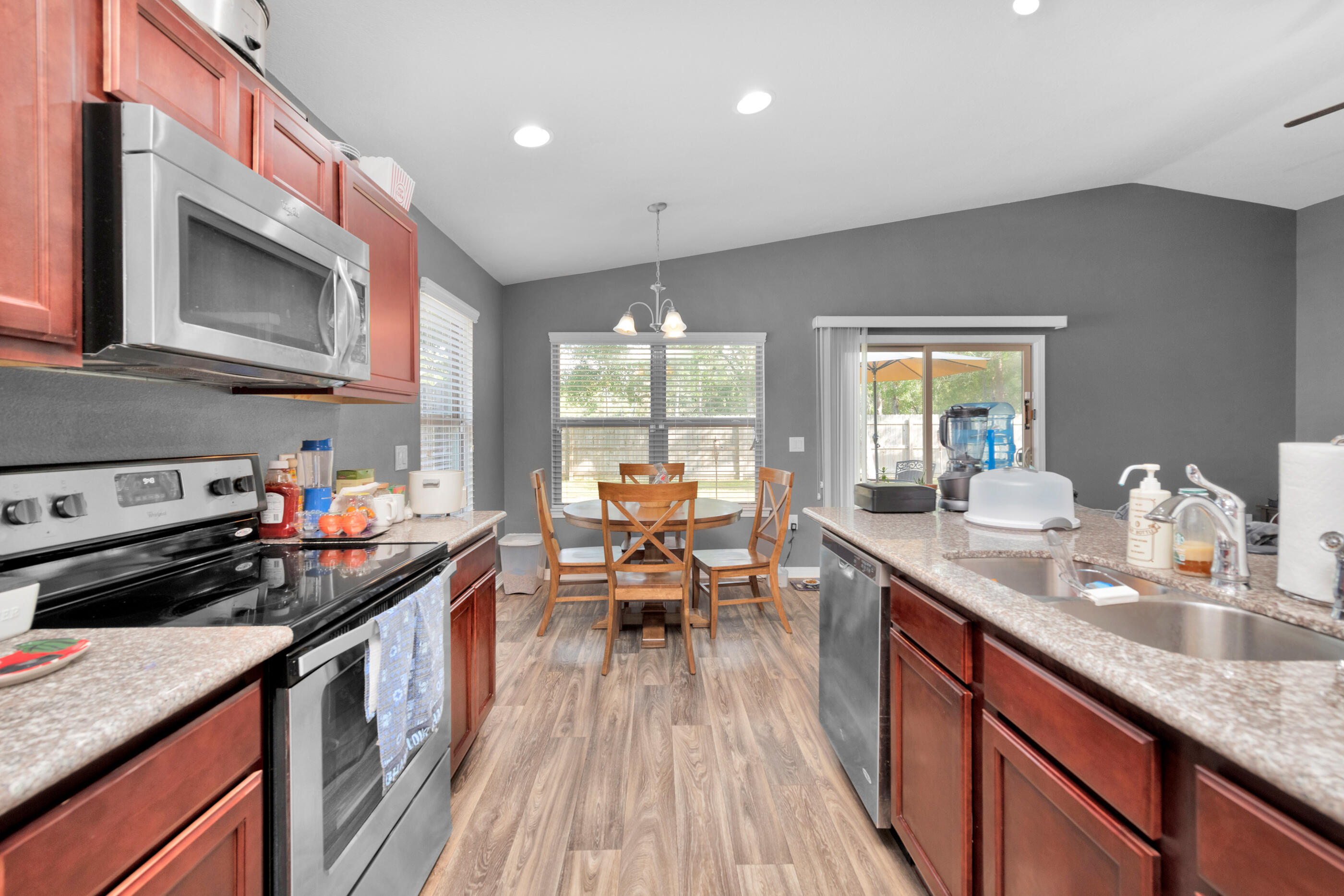 SEROSA ESTATES - Residential