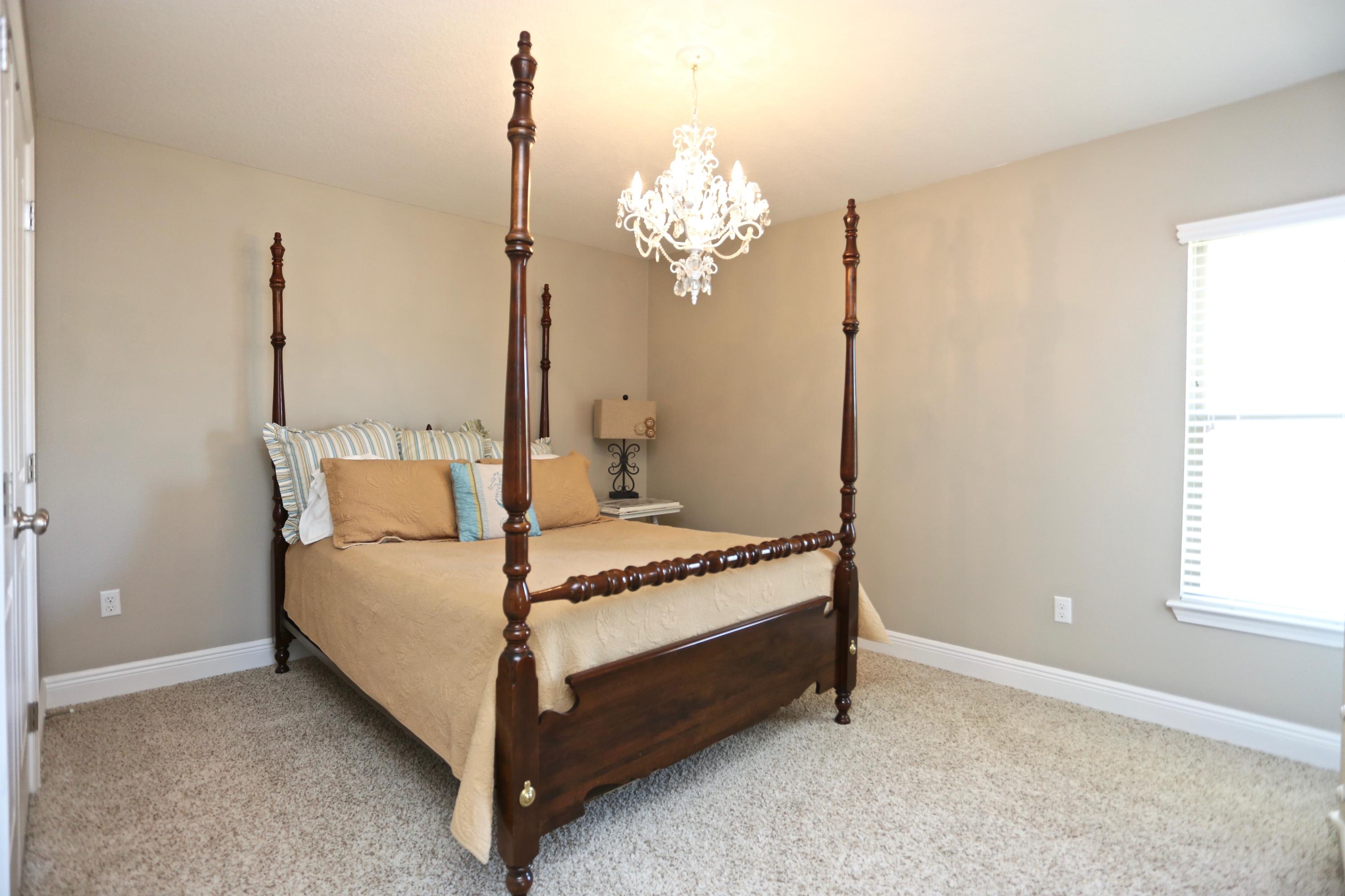 WINDSOR ESTATES - Residential