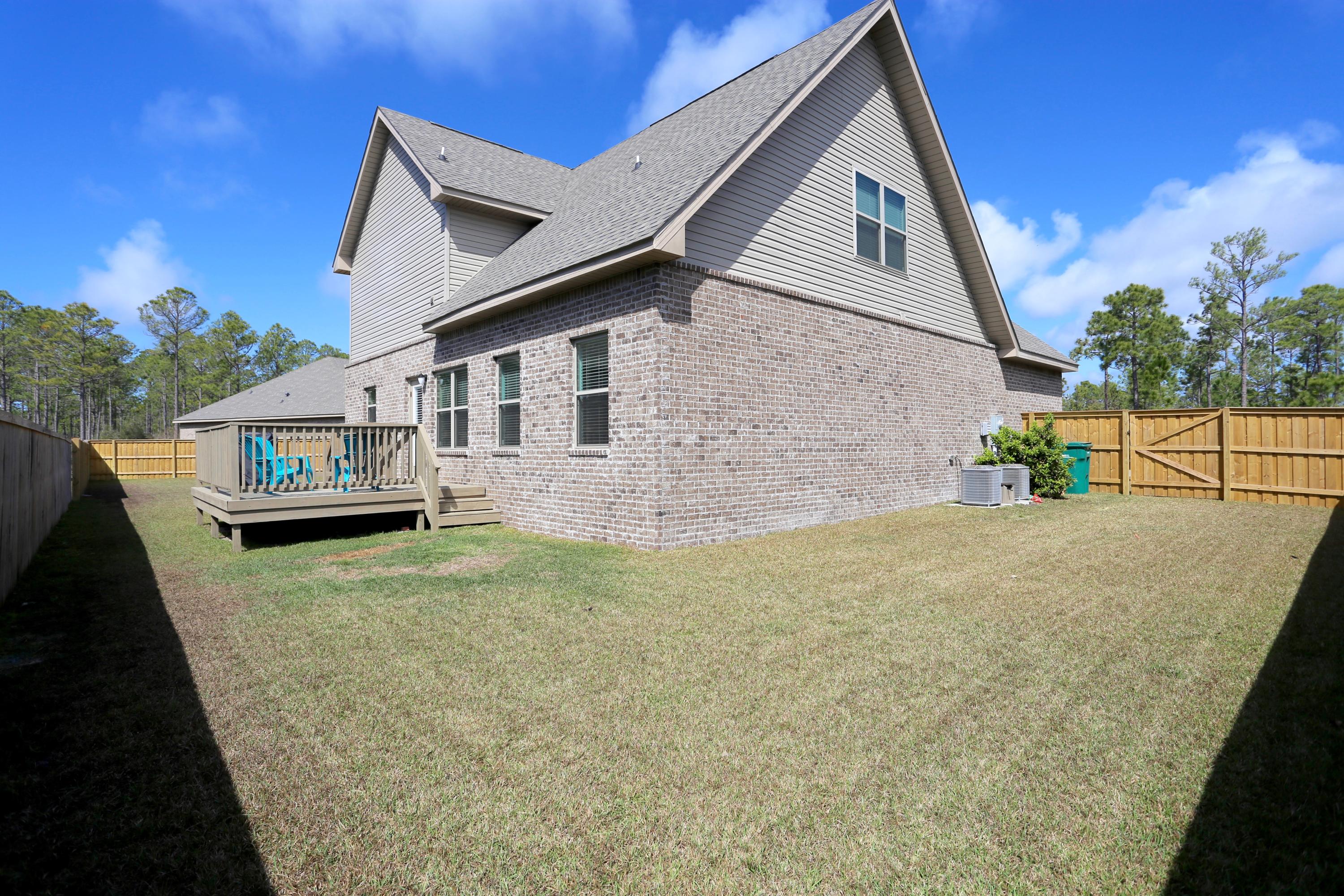 WINDSOR ESTATES - Residential