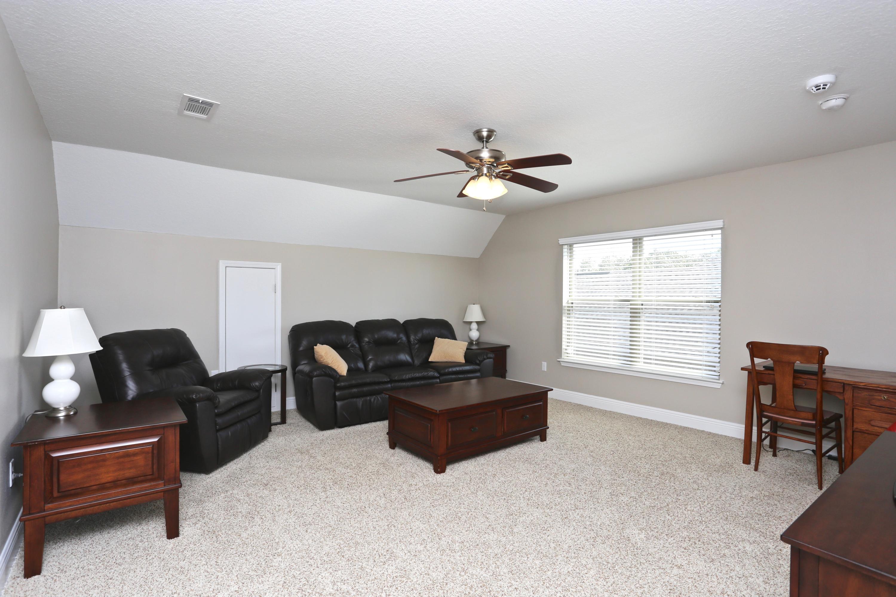 WINDSOR ESTATES - Residential