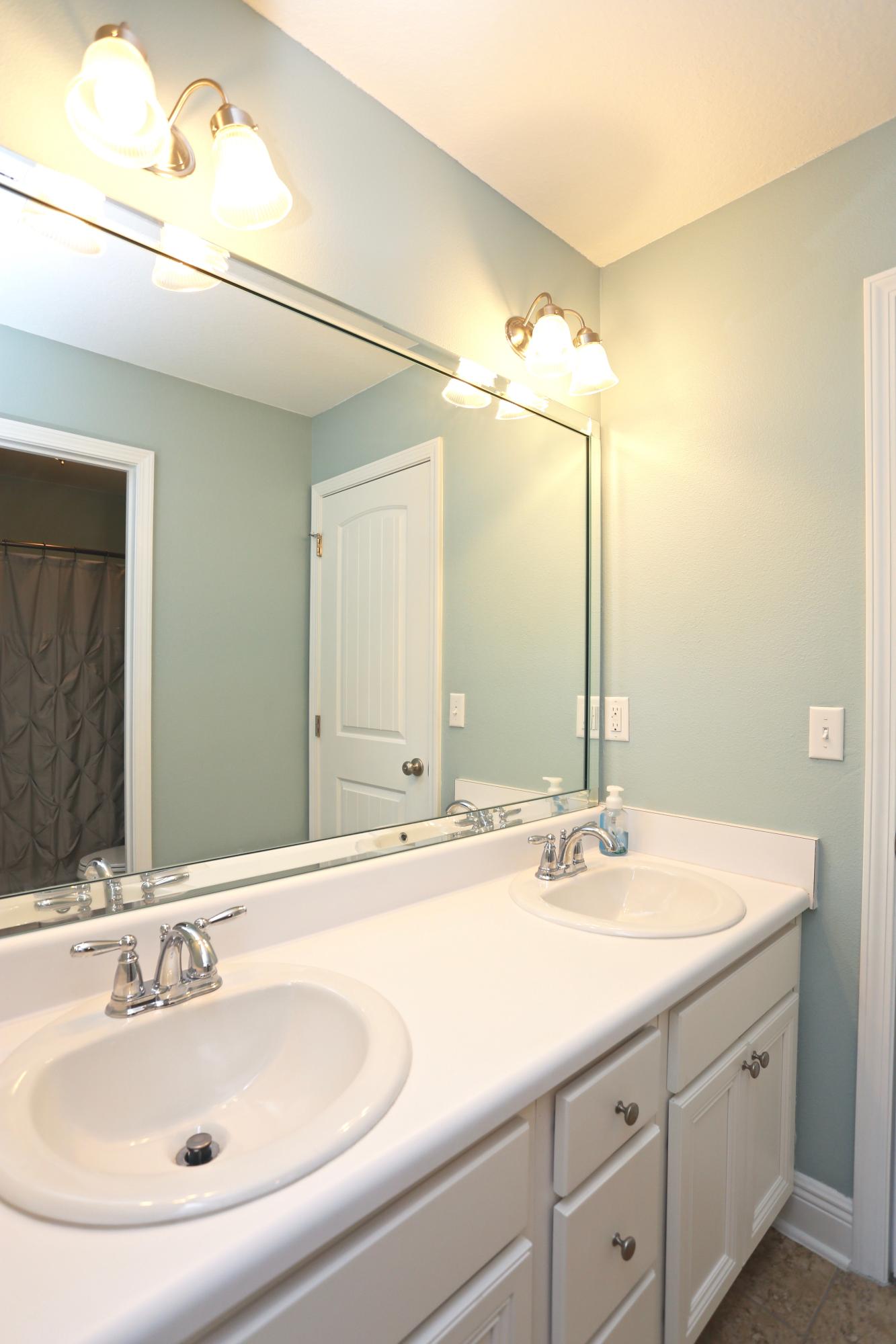 WINDSOR ESTATES - Residential