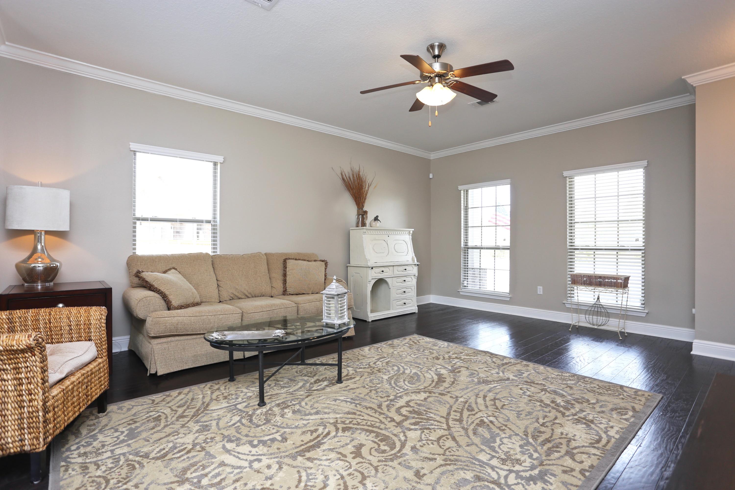 WINDSOR ESTATES - Residential