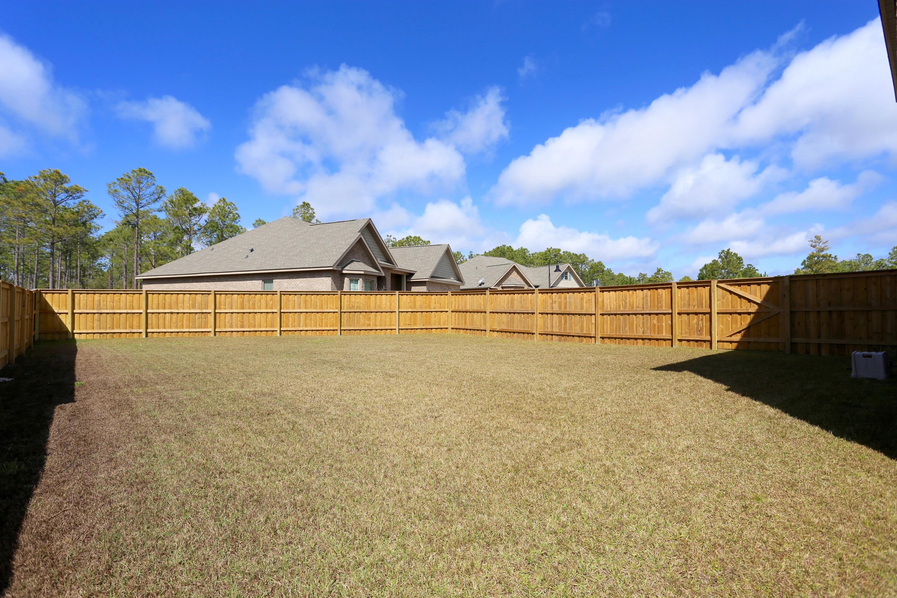 WINDSOR ESTATES - Residential