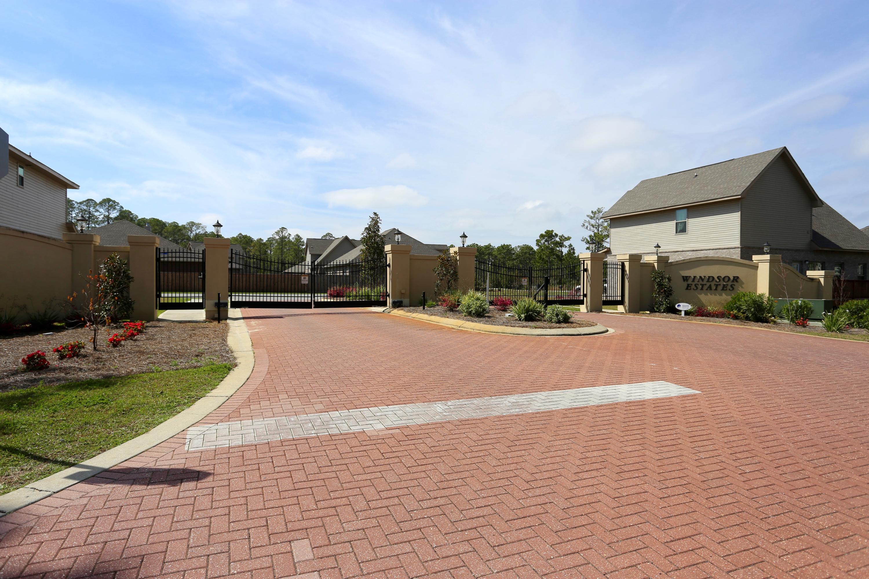 WINDSOR ESTATES - Residential