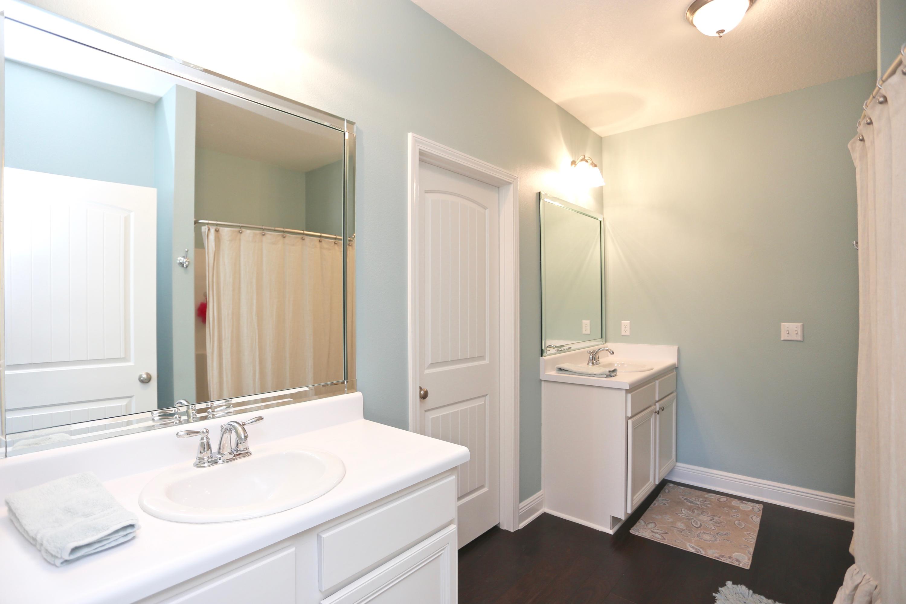 WINDSOR ESTATES - Residential
