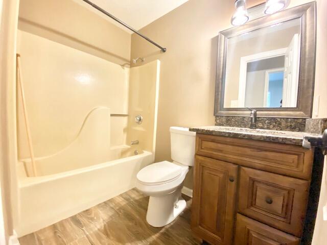 GULF MANOR S/D LOT 1 BLK C - Residential Lease