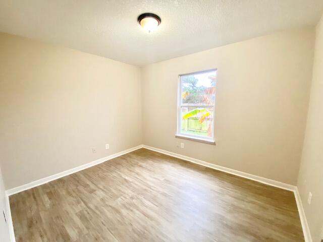 GULF MANOR S/D LOT 1 BLK C - Residential Lease