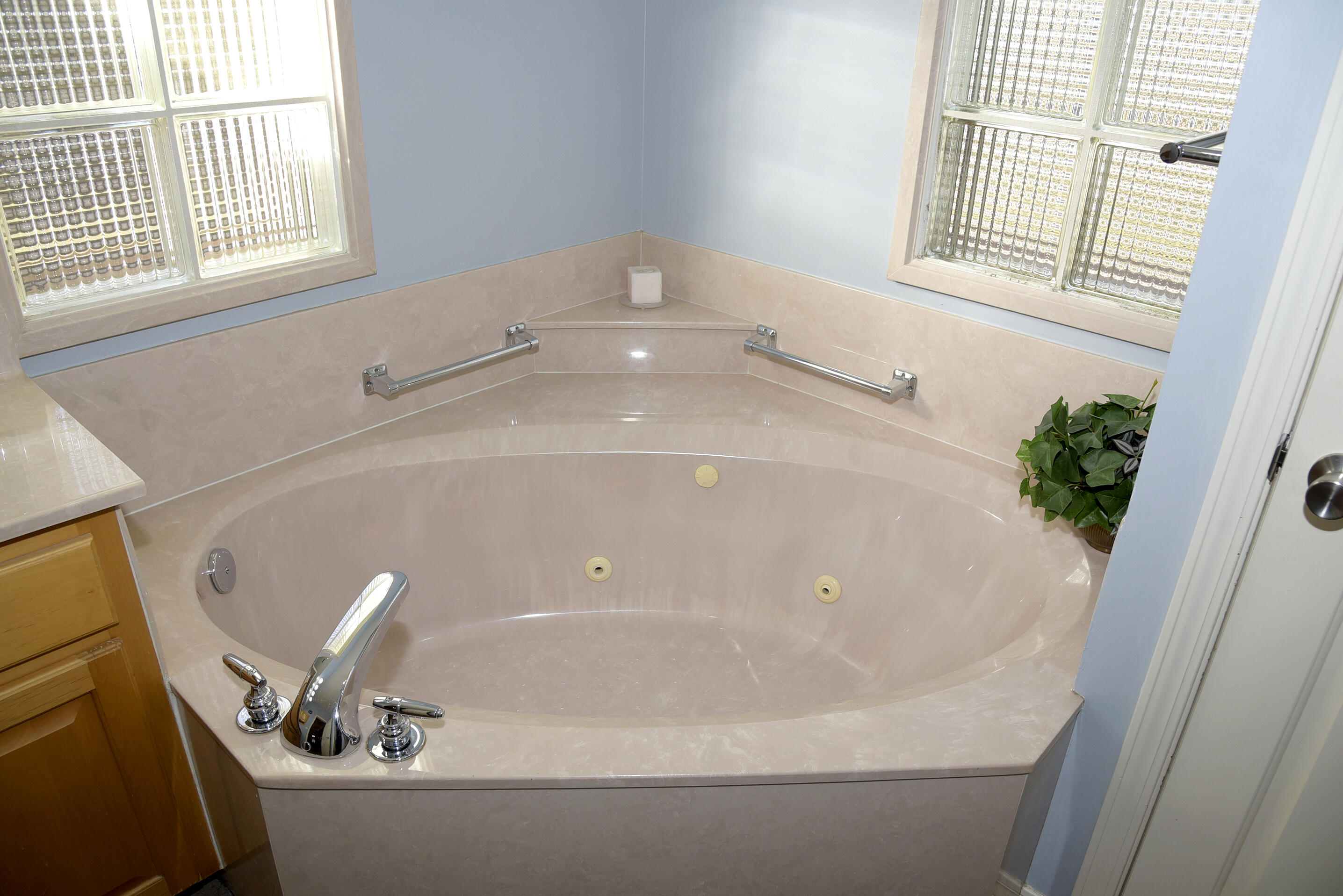 DANA POINTE - Residential