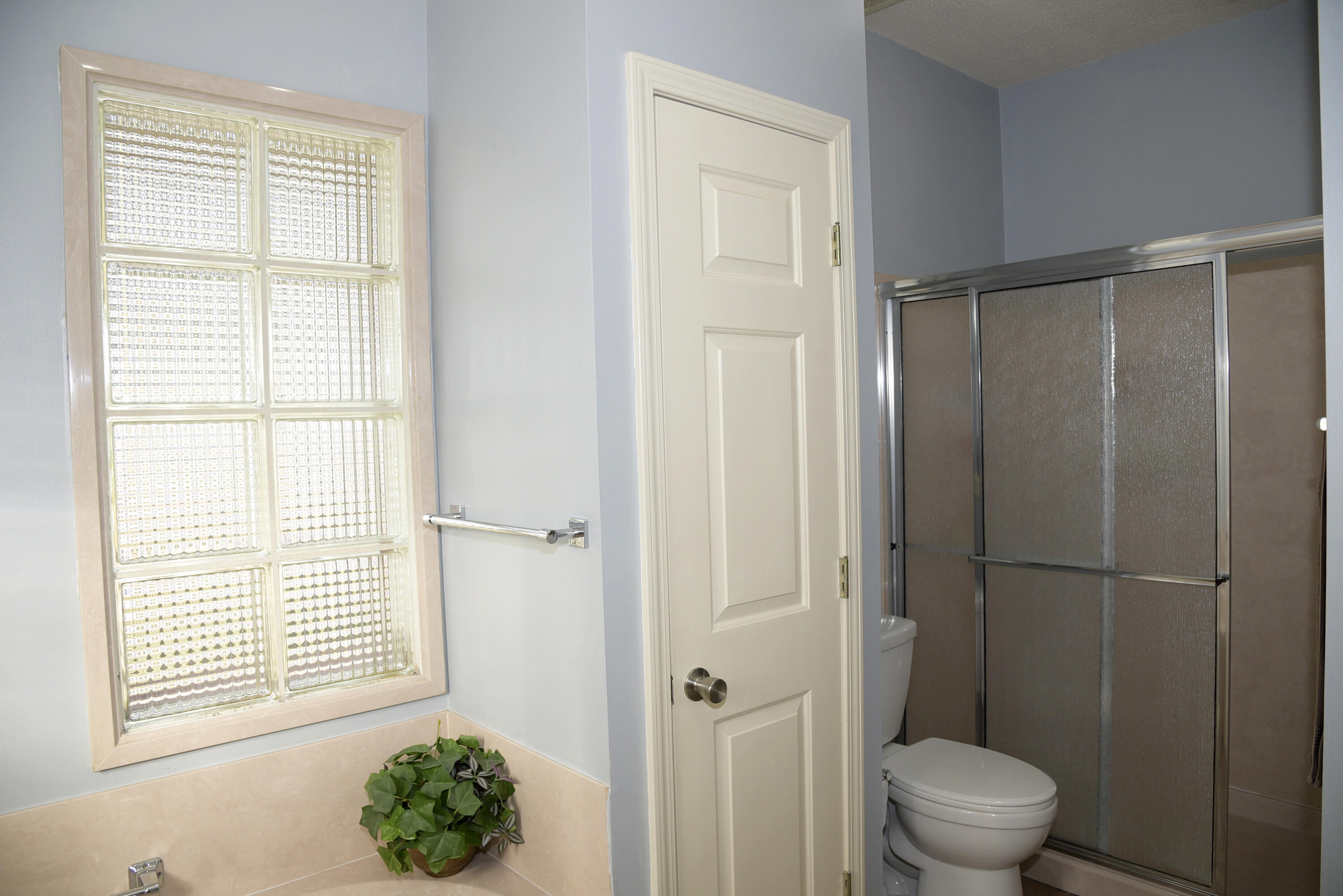 DANA POINTE - Residential