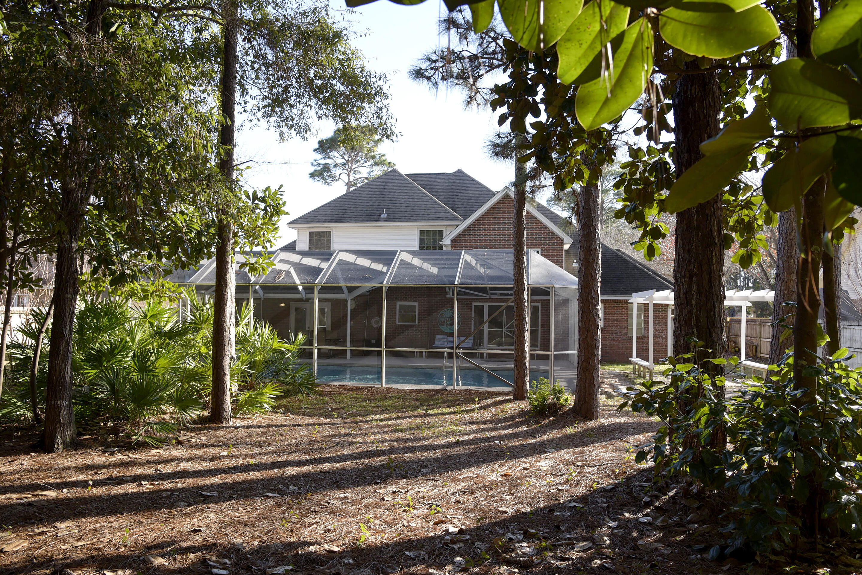 DANA POINTE - Residential