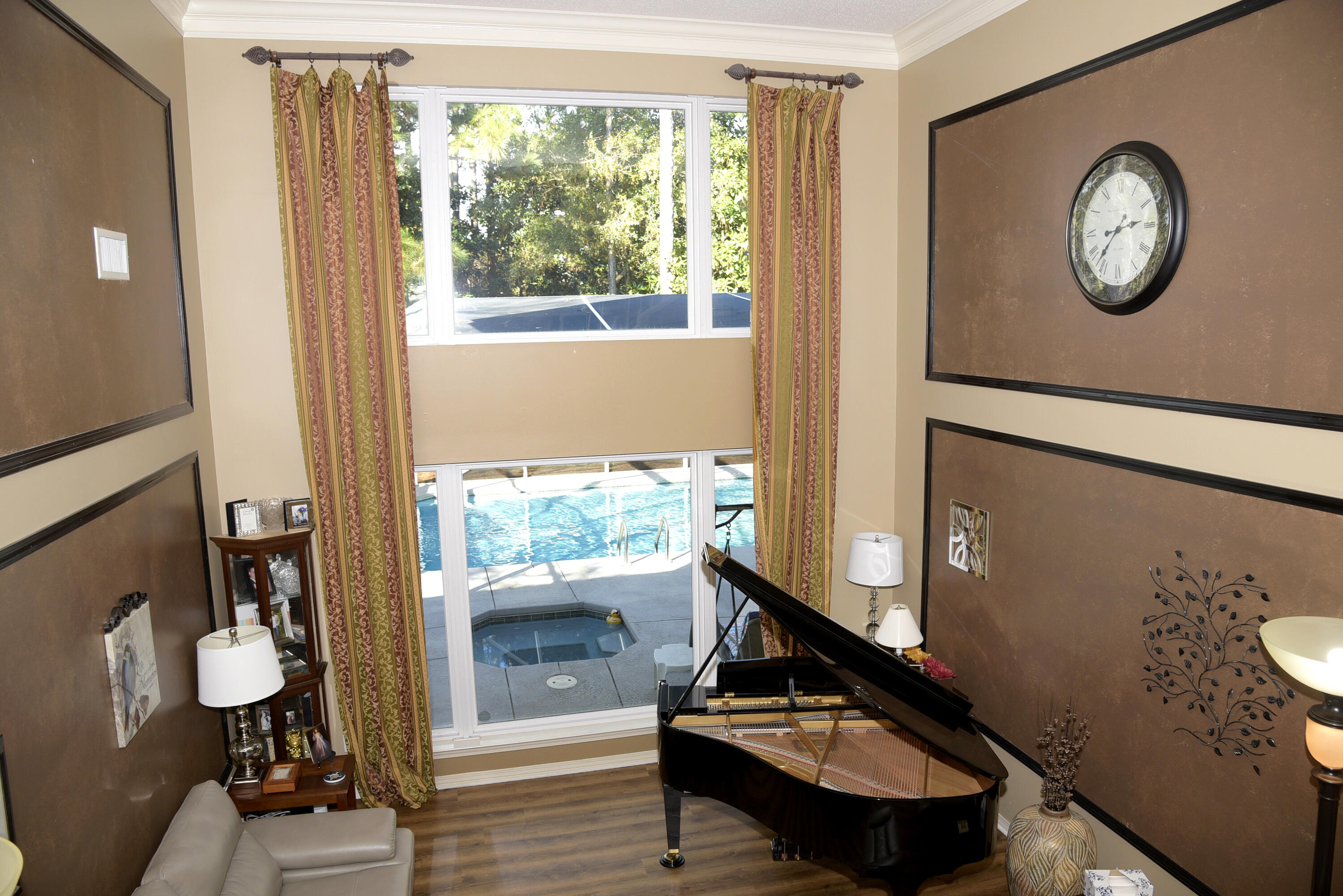 DANA POINTE - Residential