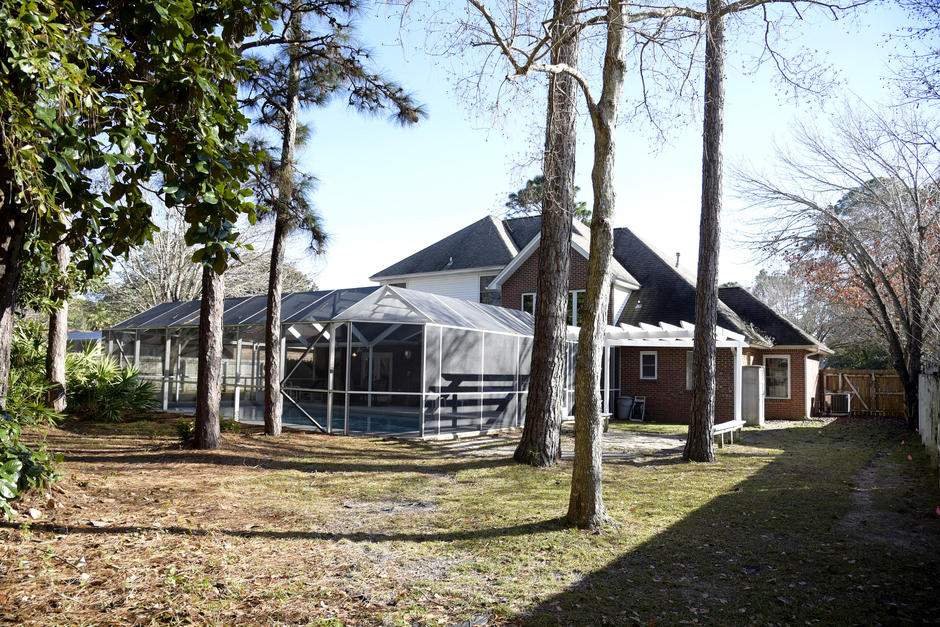 DANA POINTE - Residential