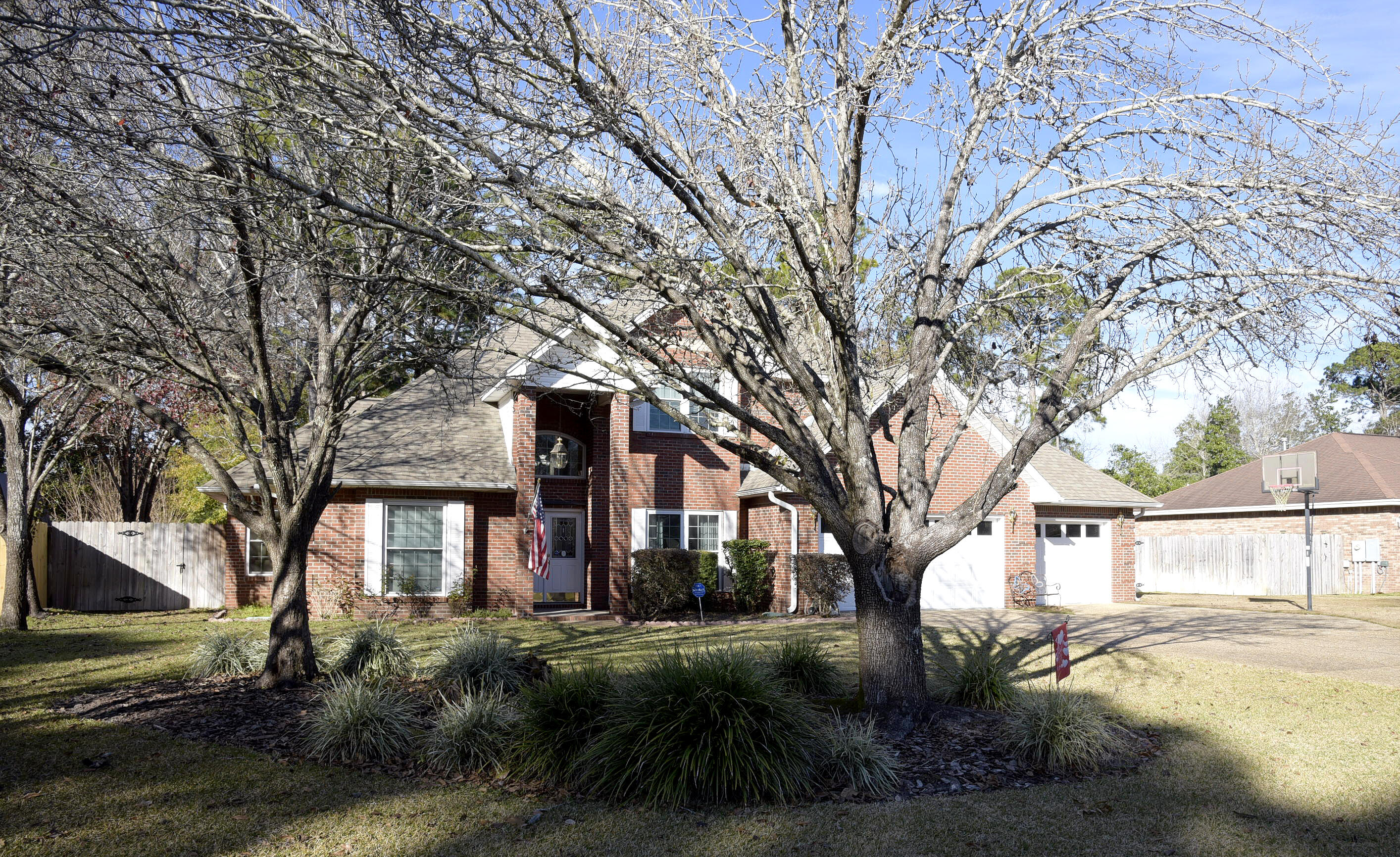 DANA POINTE - Residential