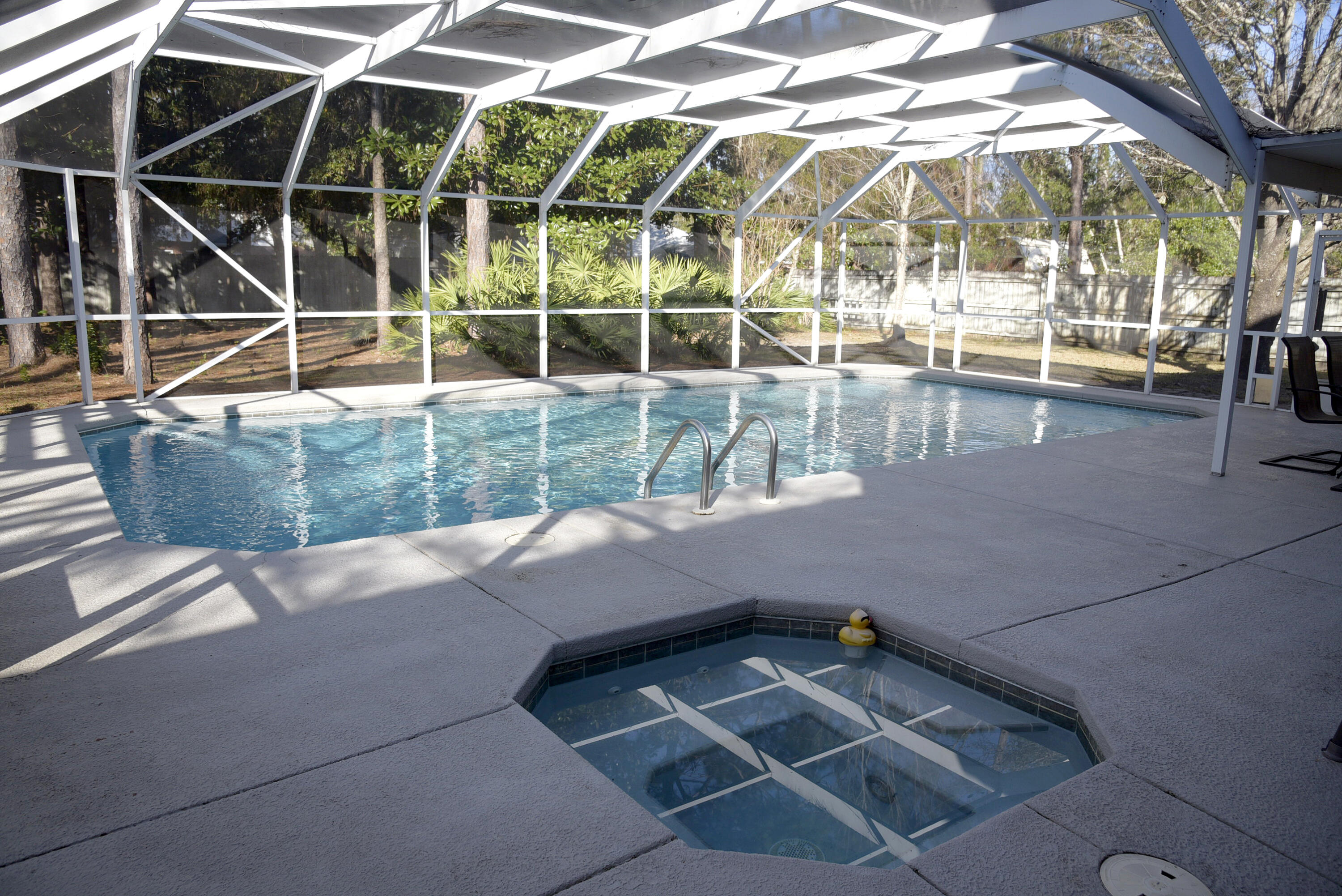 DANA POINTE - Residential