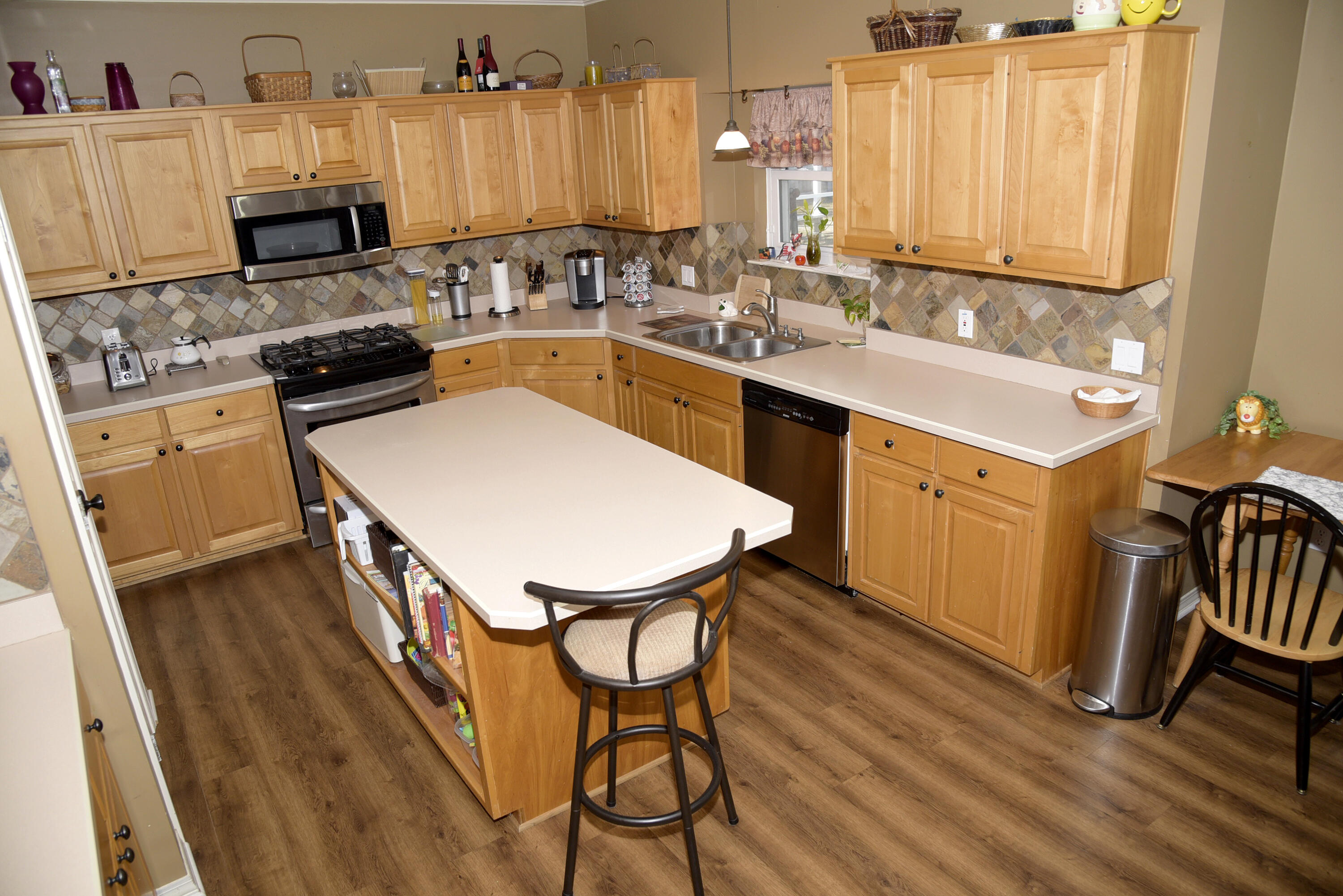 DANA POINTE - Residential