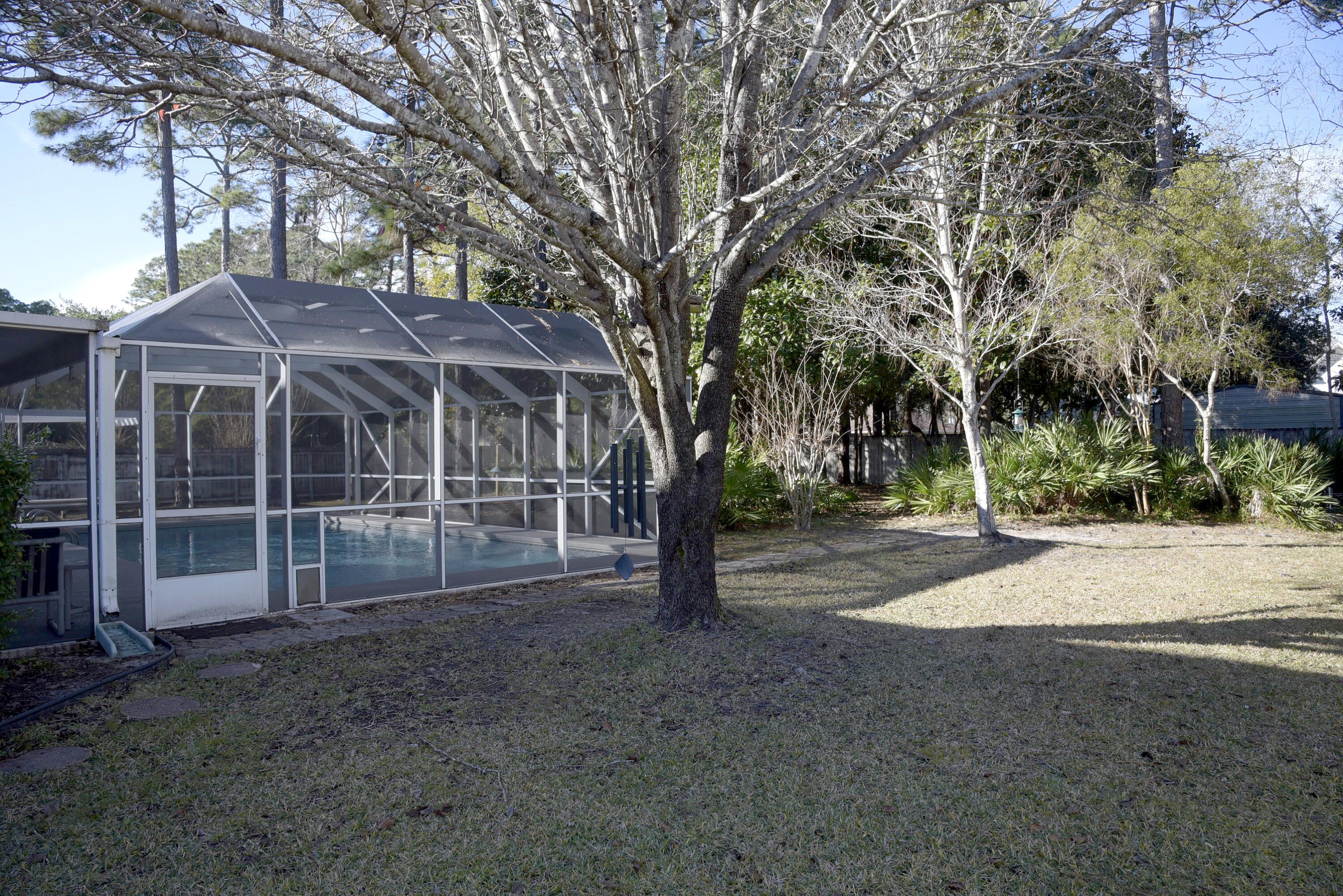 DANA POINTE - Residential