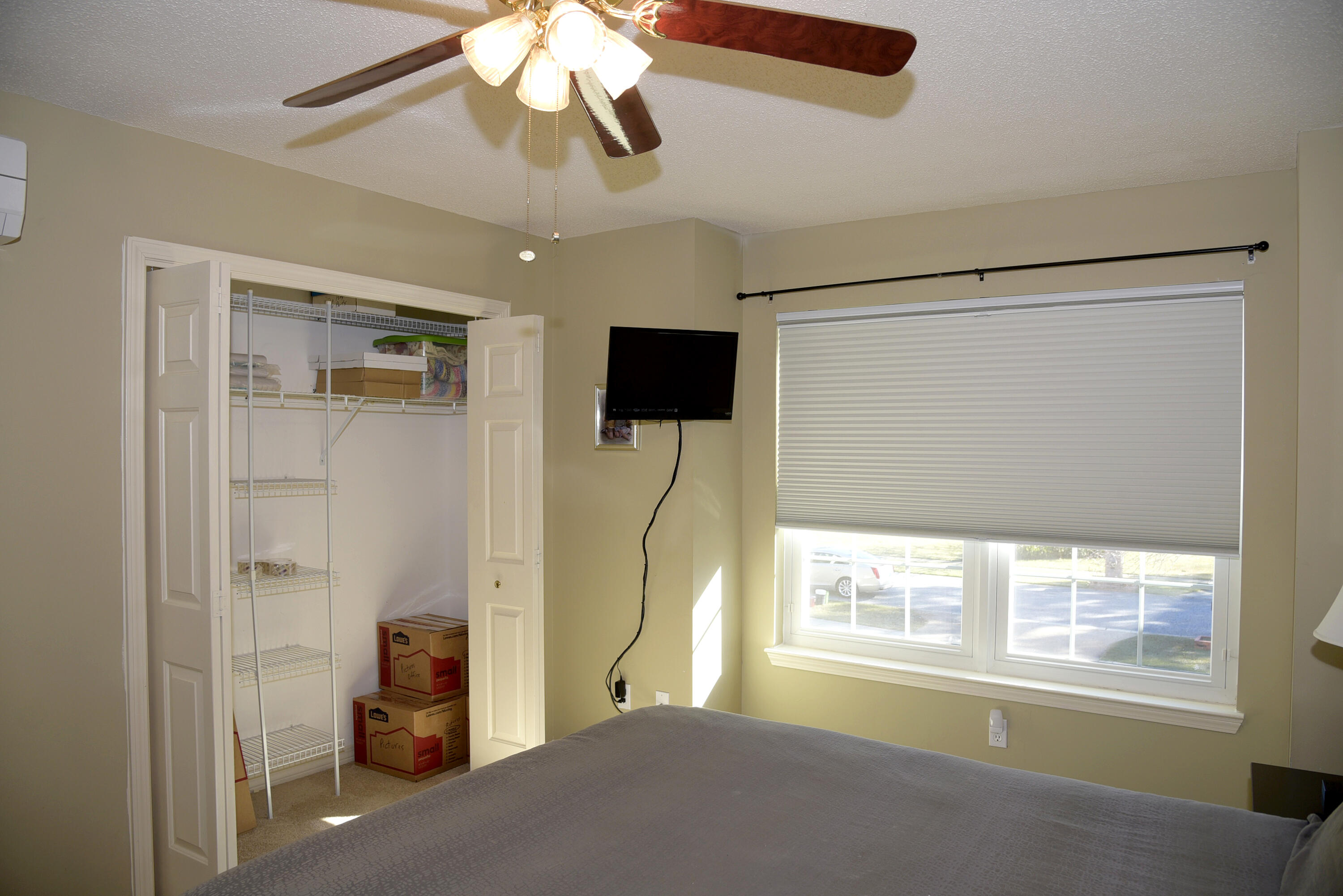 DANA POINTE - Residential