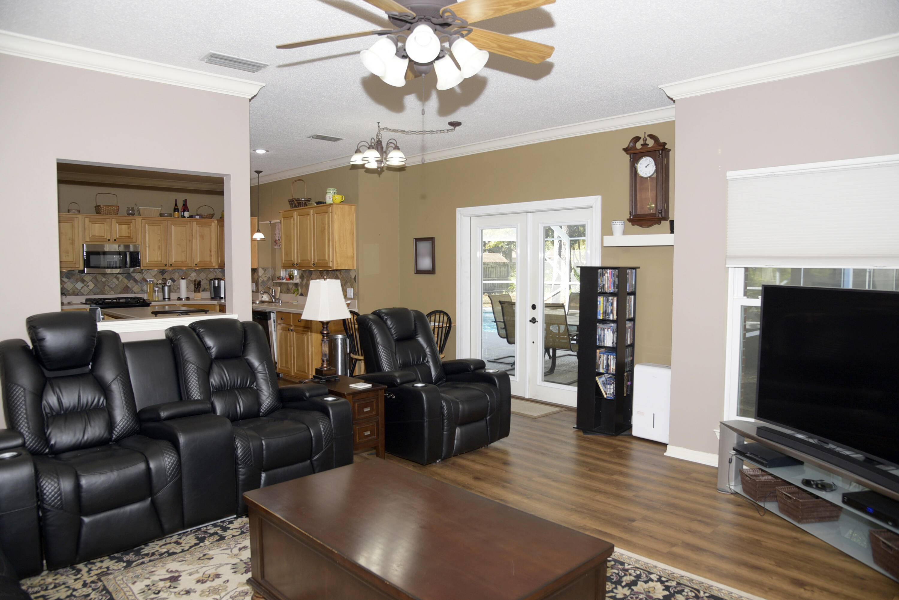 DANA POINTE - Residential