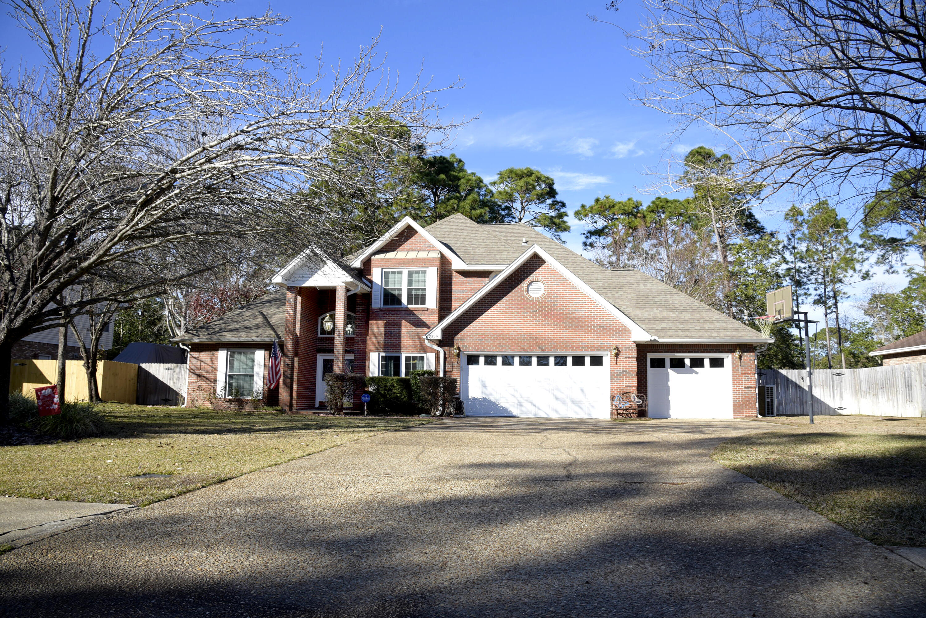 DANA POINTE - Residential