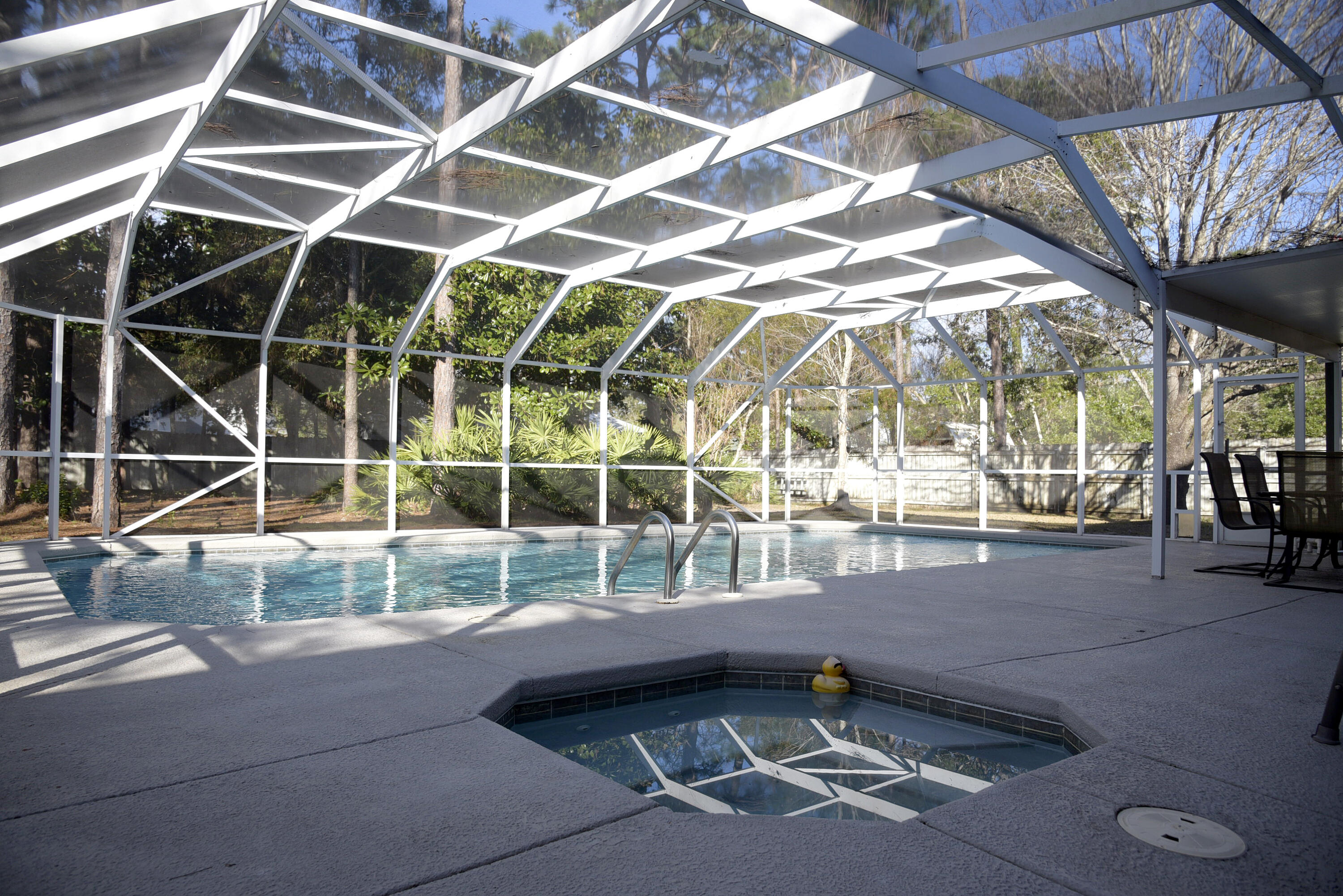 DANA POINTE - Residential