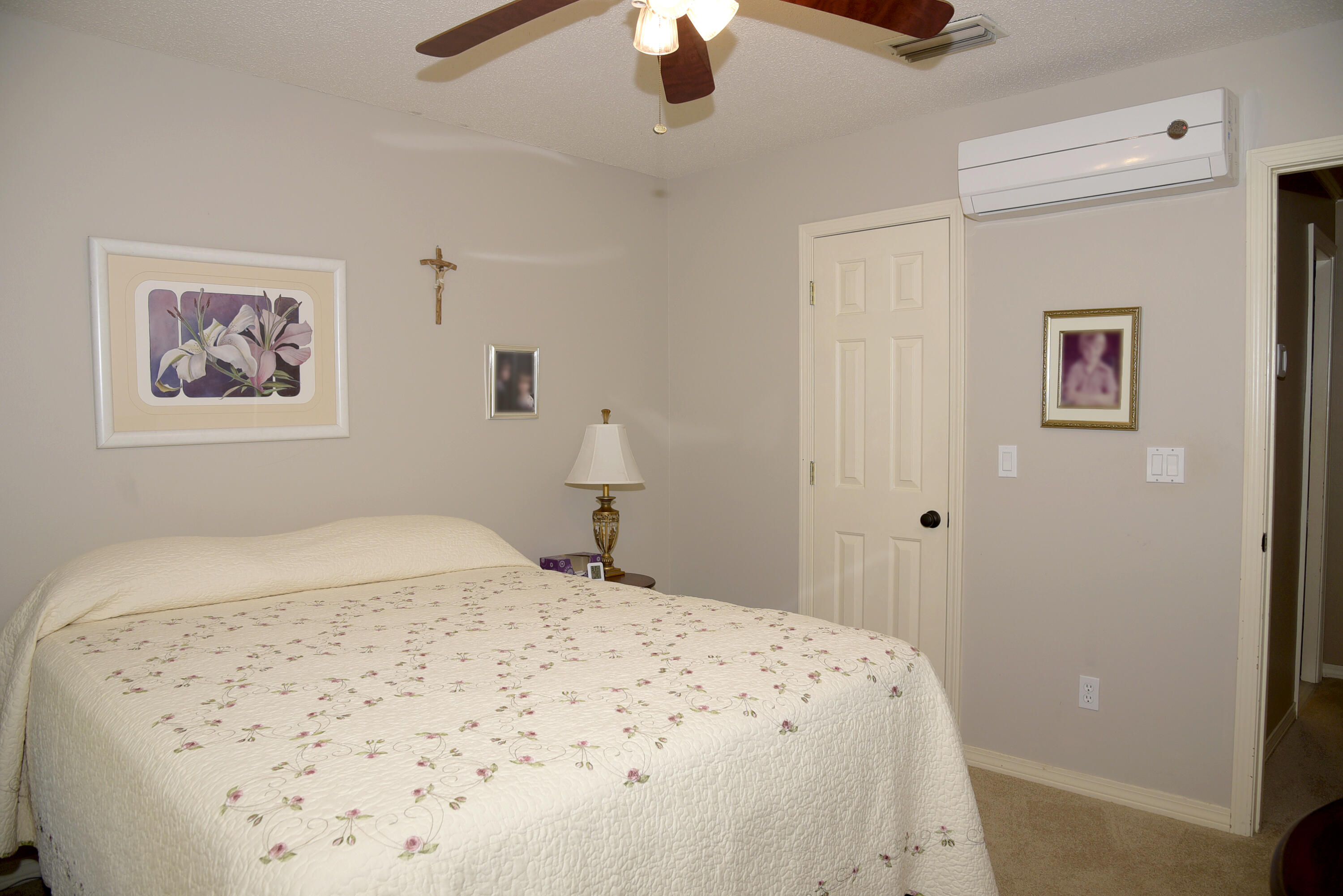 DANA POINTE - Residential